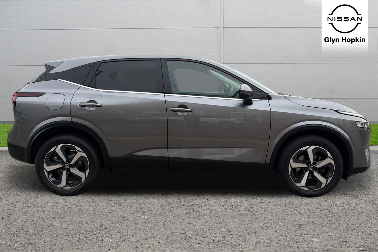 Used Nissan Qashqai 2022 for sale - 75984904: Photo 2