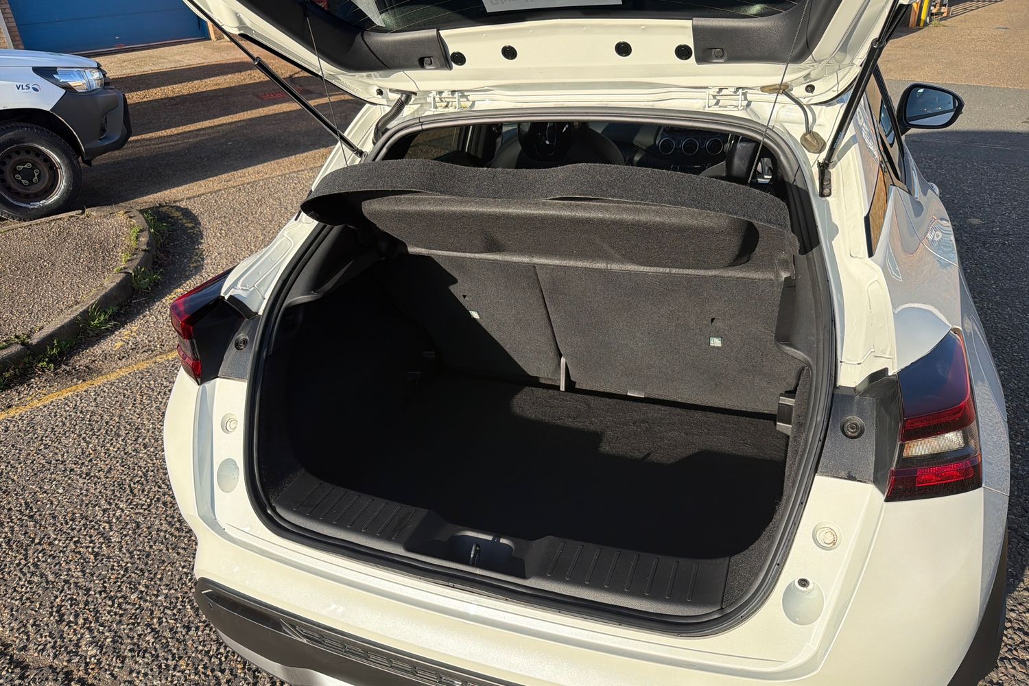 Used Nissan Juke 2023 for sale - 76894849: Photo 27