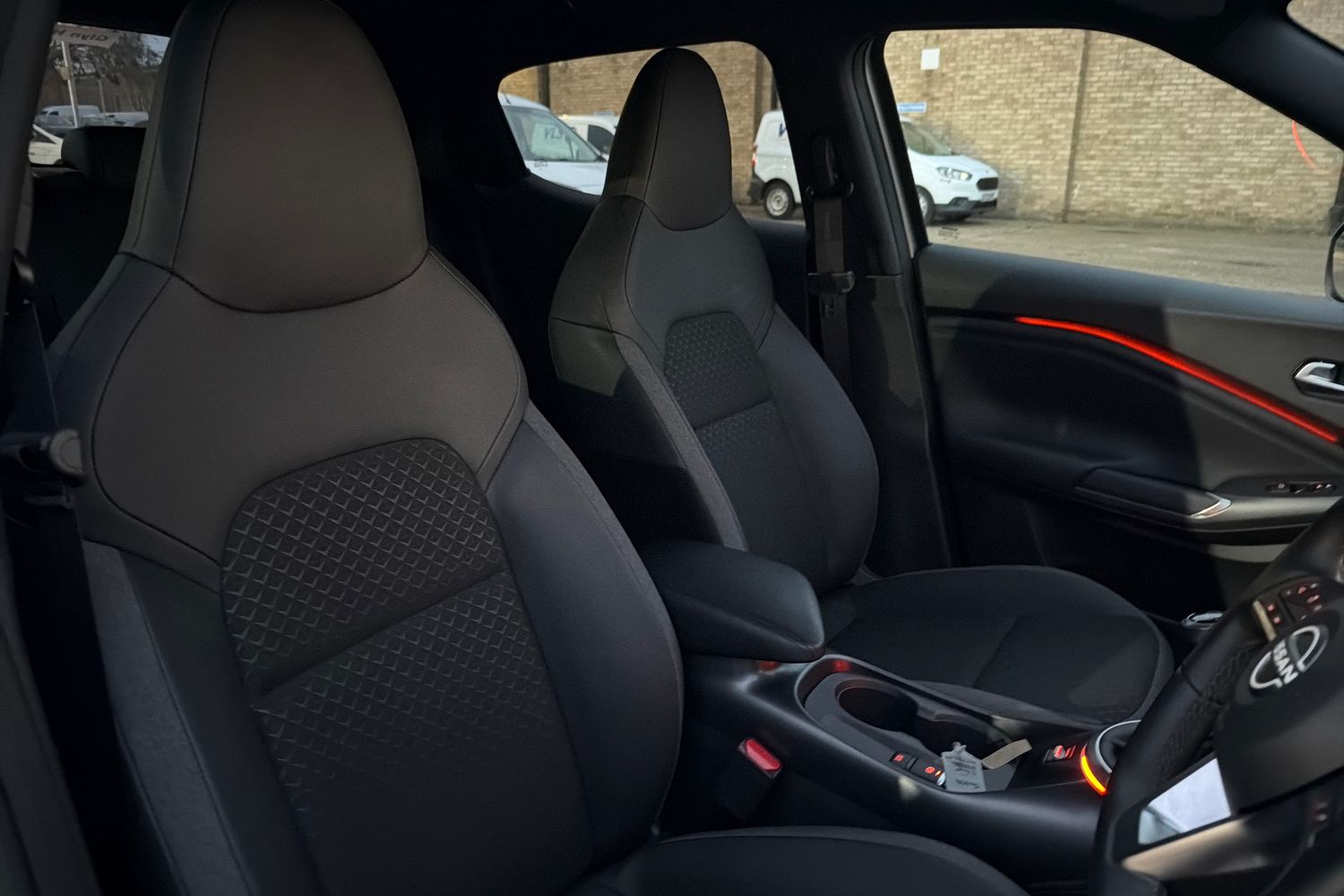 Used Nissan Juke 2024 for sale - 76915012: Photo 32