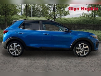 Used Kia Stonic 2023 for sale - 76415197: Photo