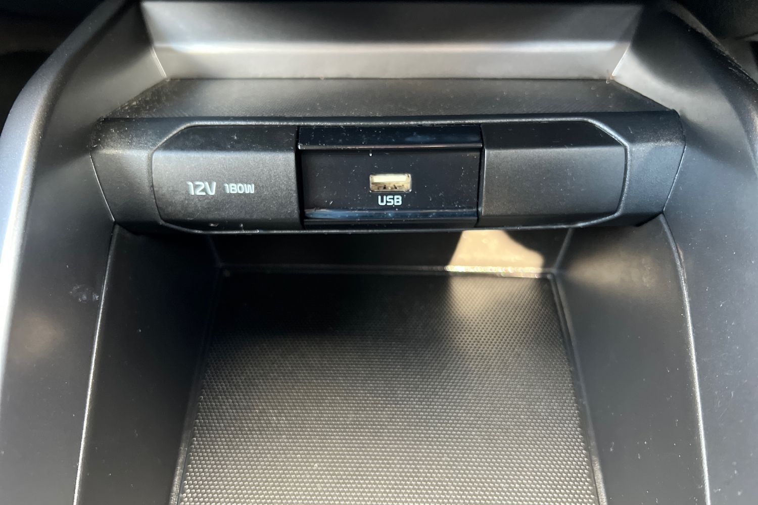 Used Kia Stonic 2023 for sale - 76415197: Photo 35