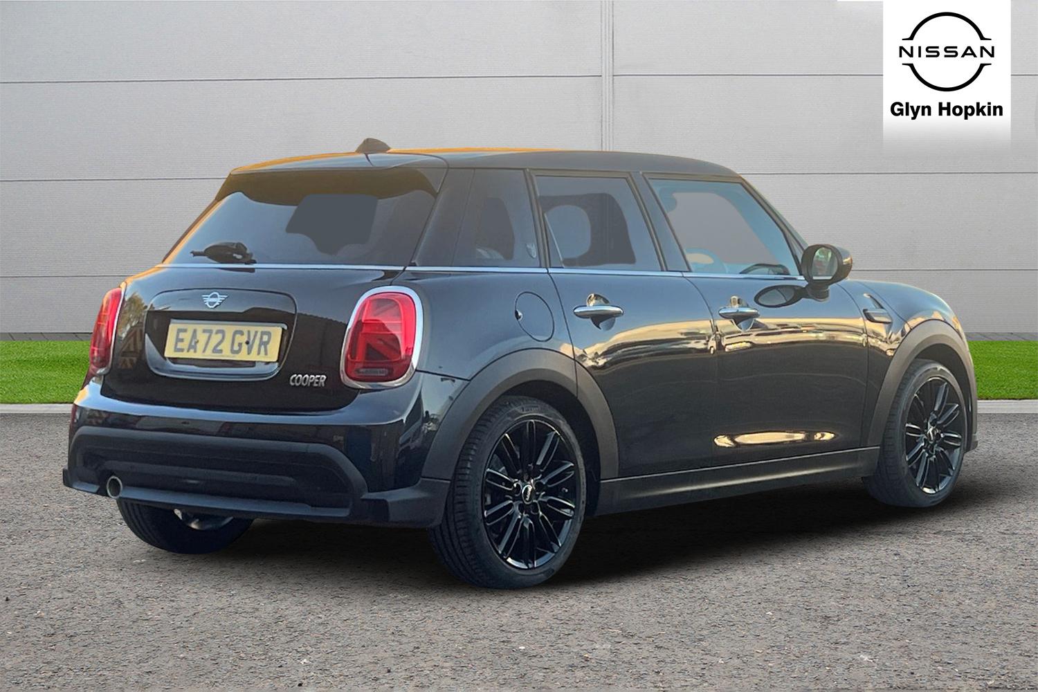 Used MINI Hatch 2022 for sale - 76079265: Photo 3