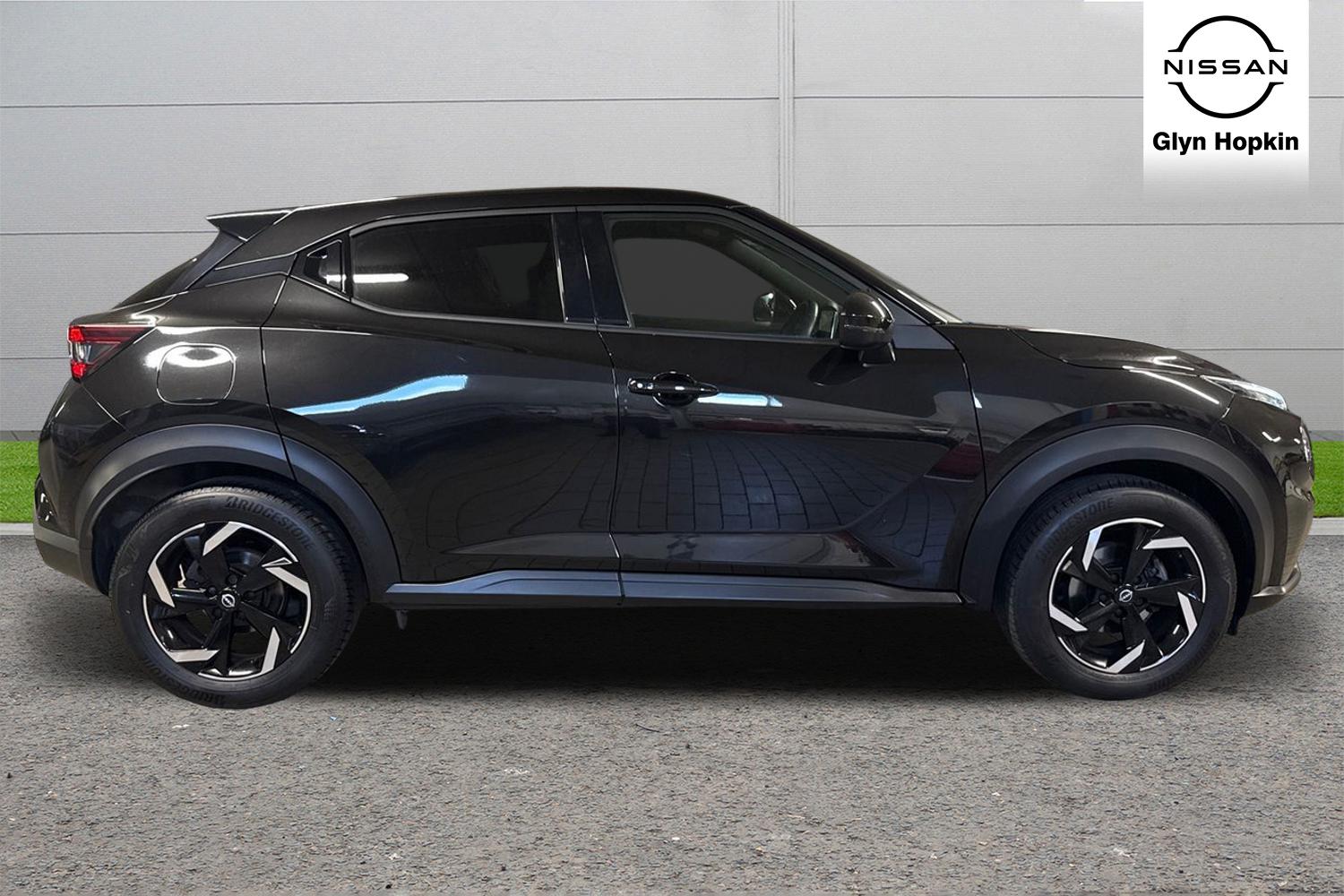 Used Nissan Juke 2023 for sale - 76523611: Photo 2