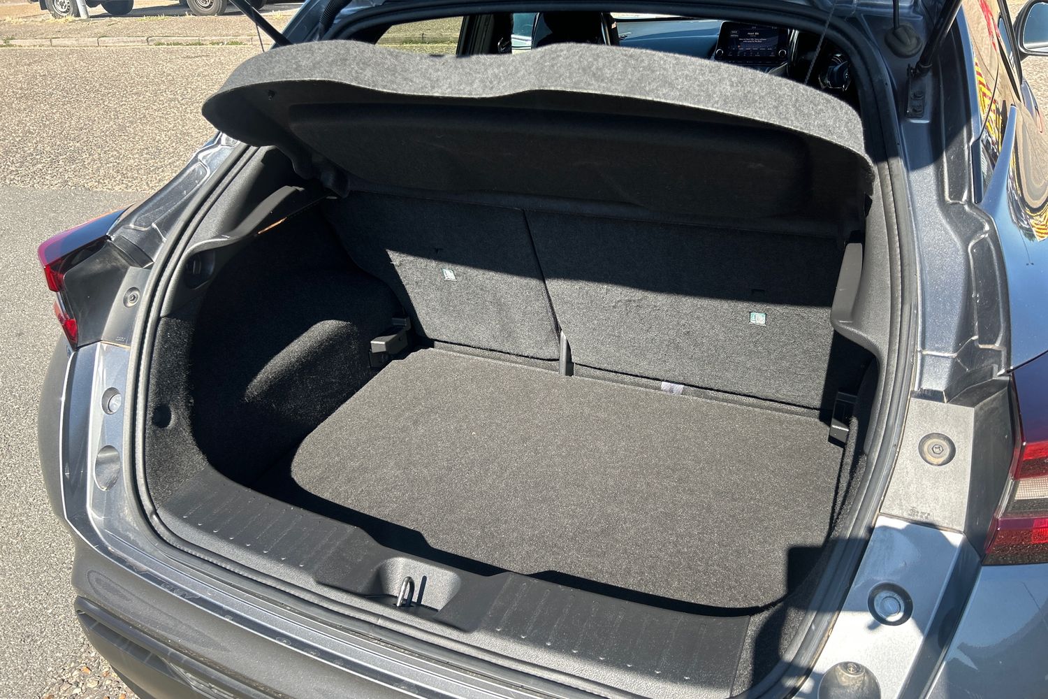 Vehicle 27