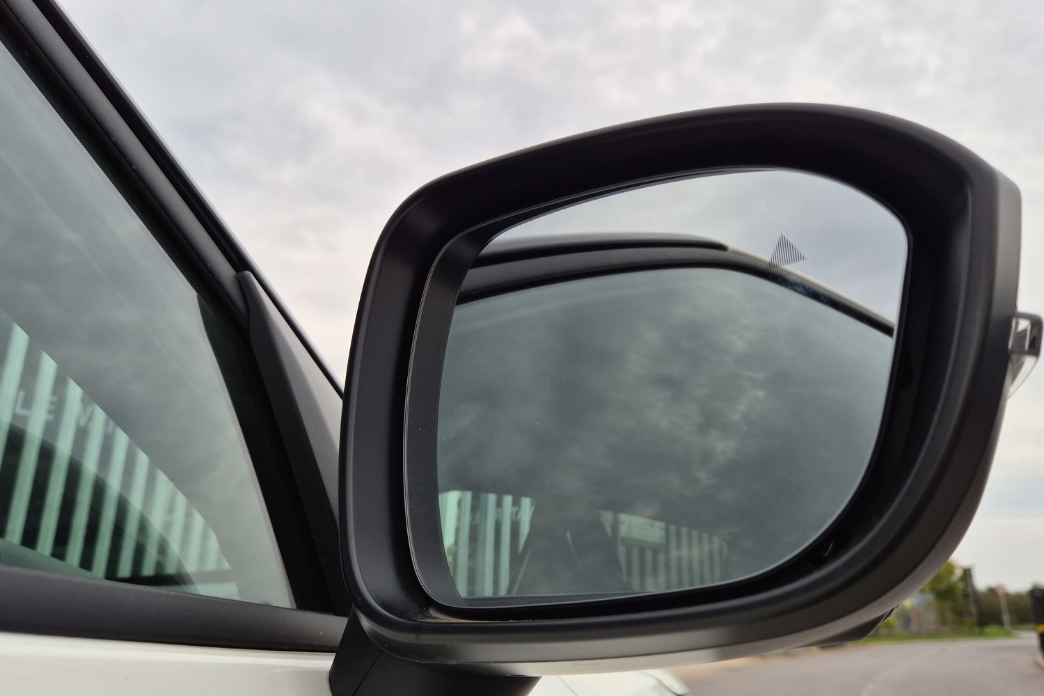 Used Nissan Juke 2024 for sale - 76526520: Photo 30