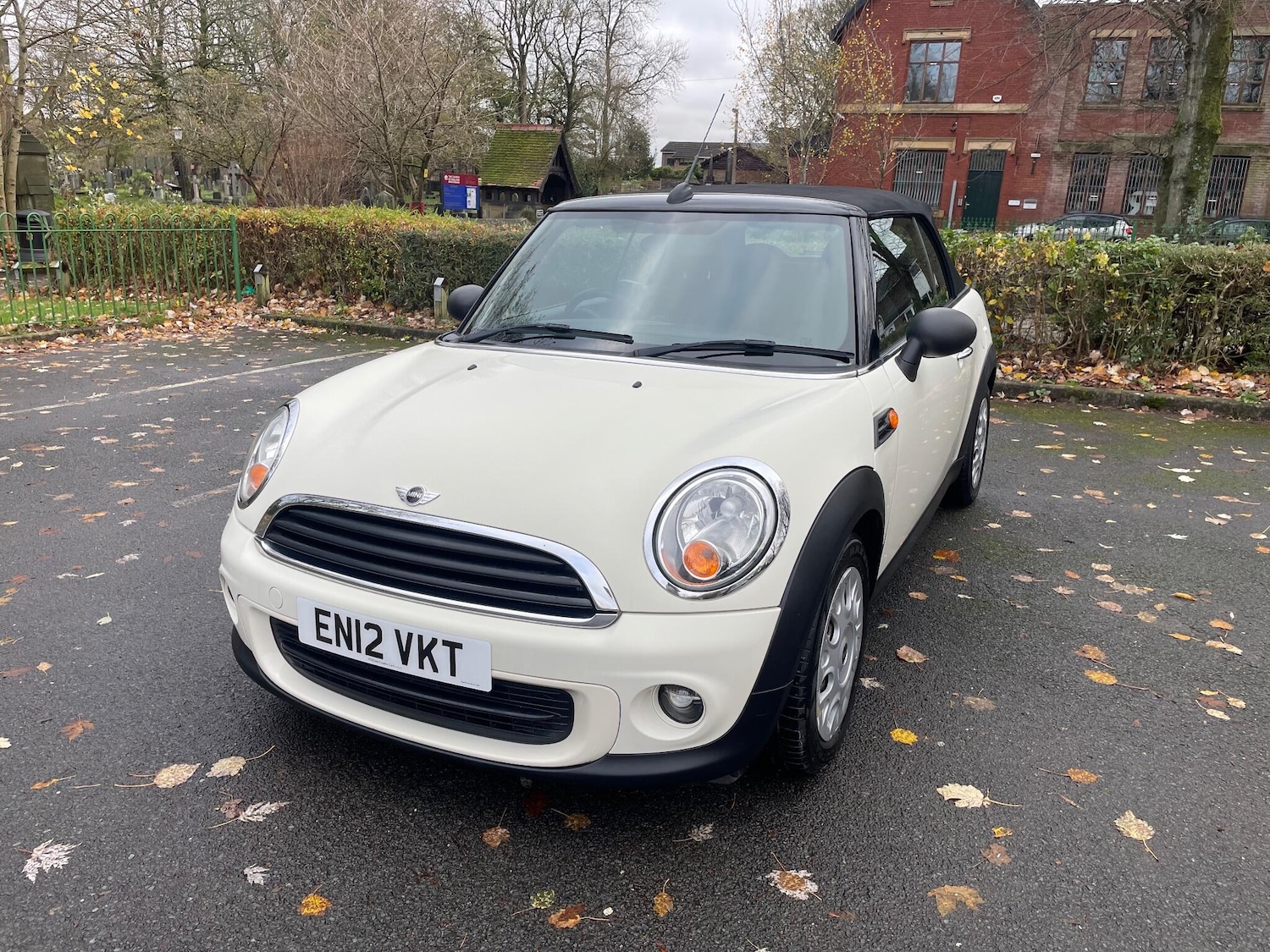 Used MINI Convertible 2012 for sale - 76592478: Photo 7