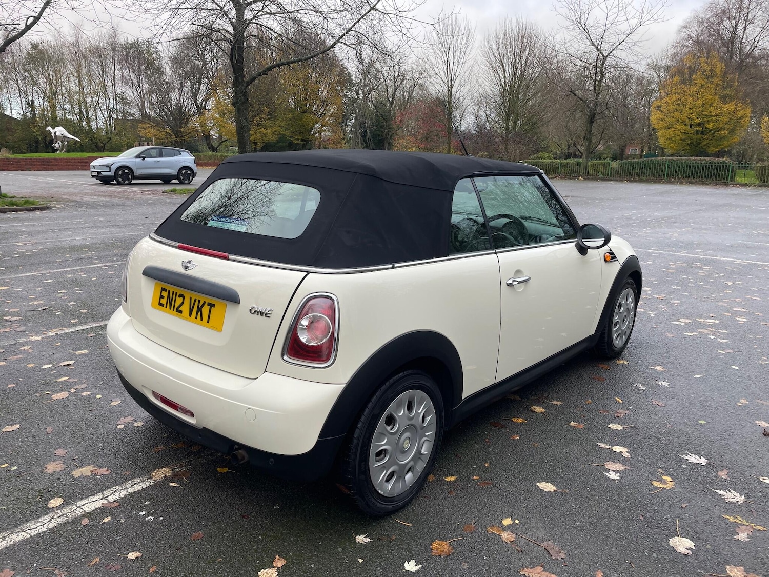 Used MINI Convertible 2012 for sale - 76592478: Photo 9