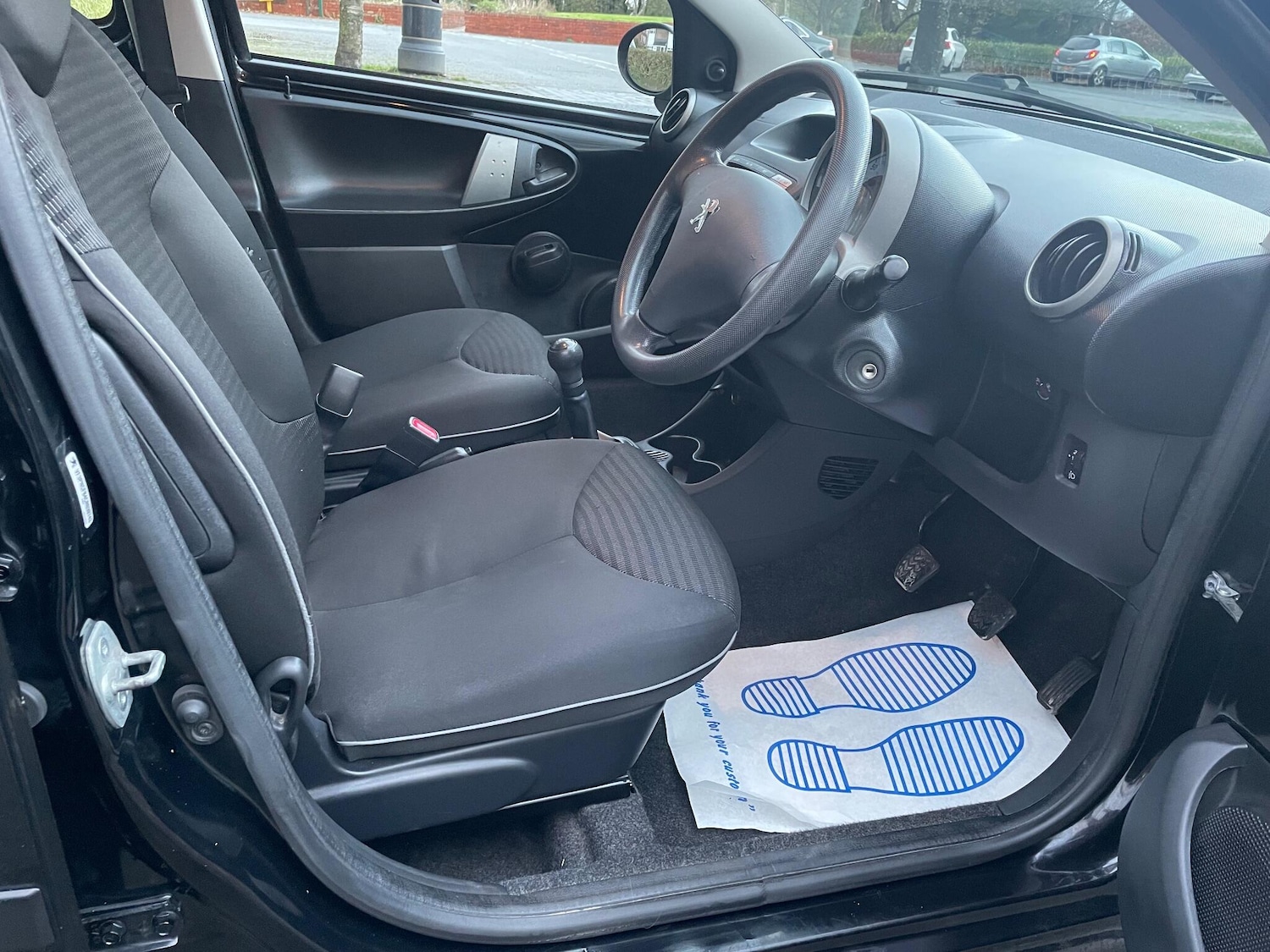 Used Peugeot 107 2013 for sale - 76714583: Photo 15