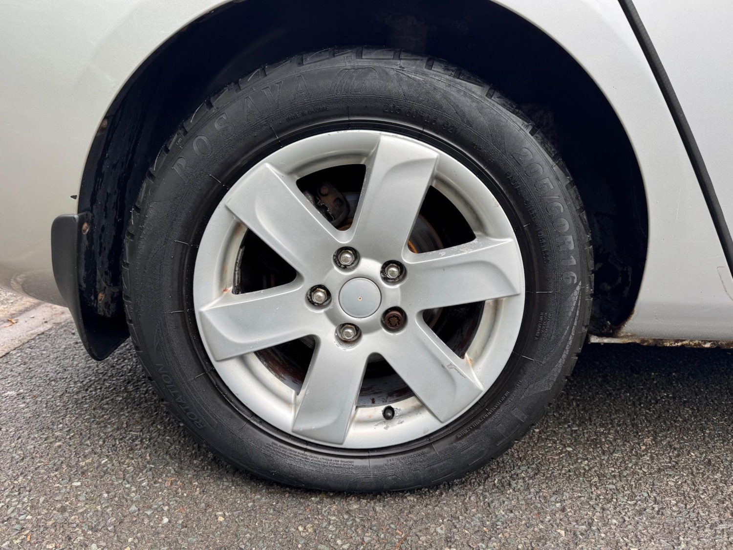 Used Kia Carens 2008 for sale - 76284329: Photo 29