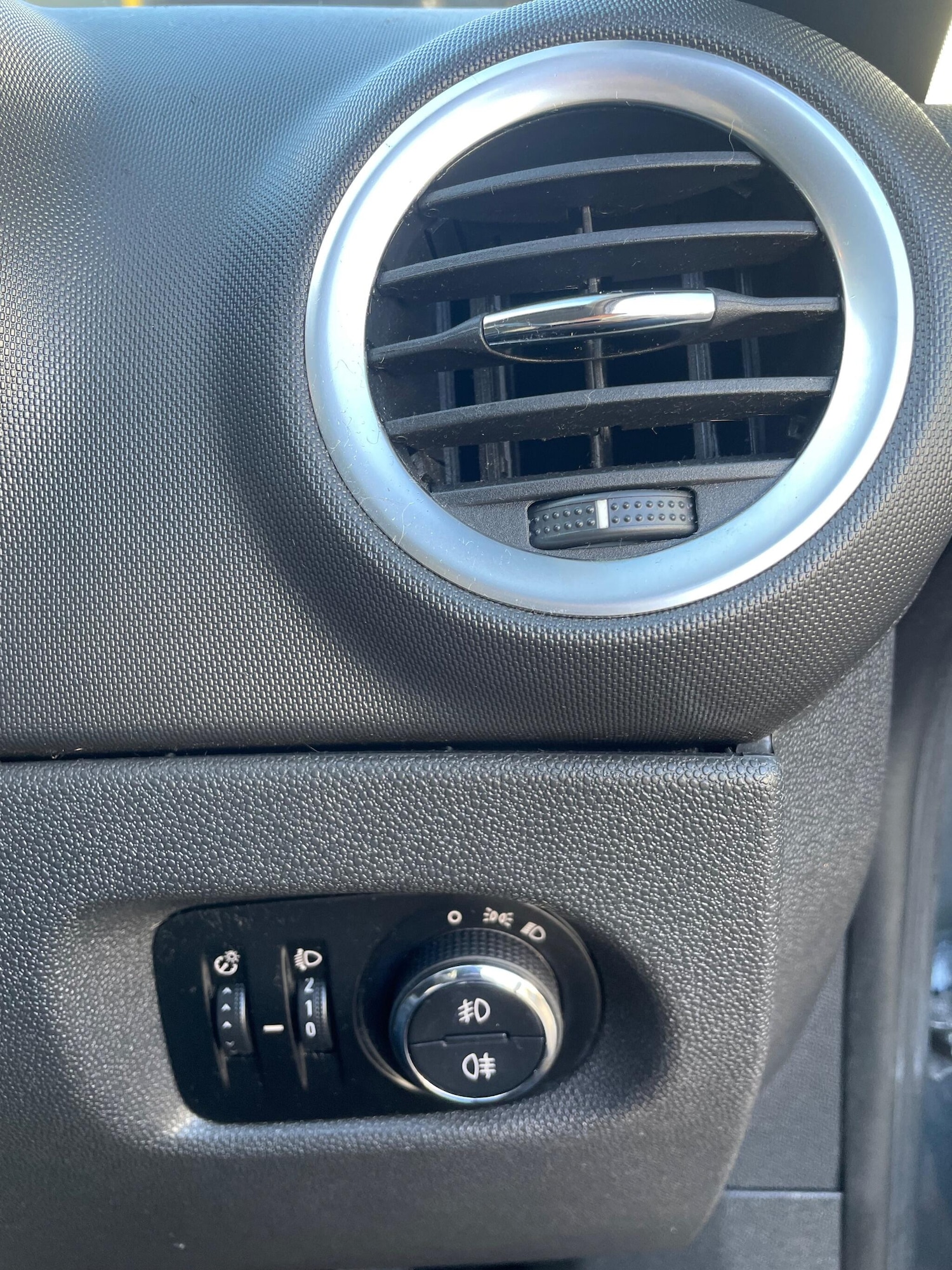 Used Vauxhall Corsa 2014 for sale - 76584599: Photo 17