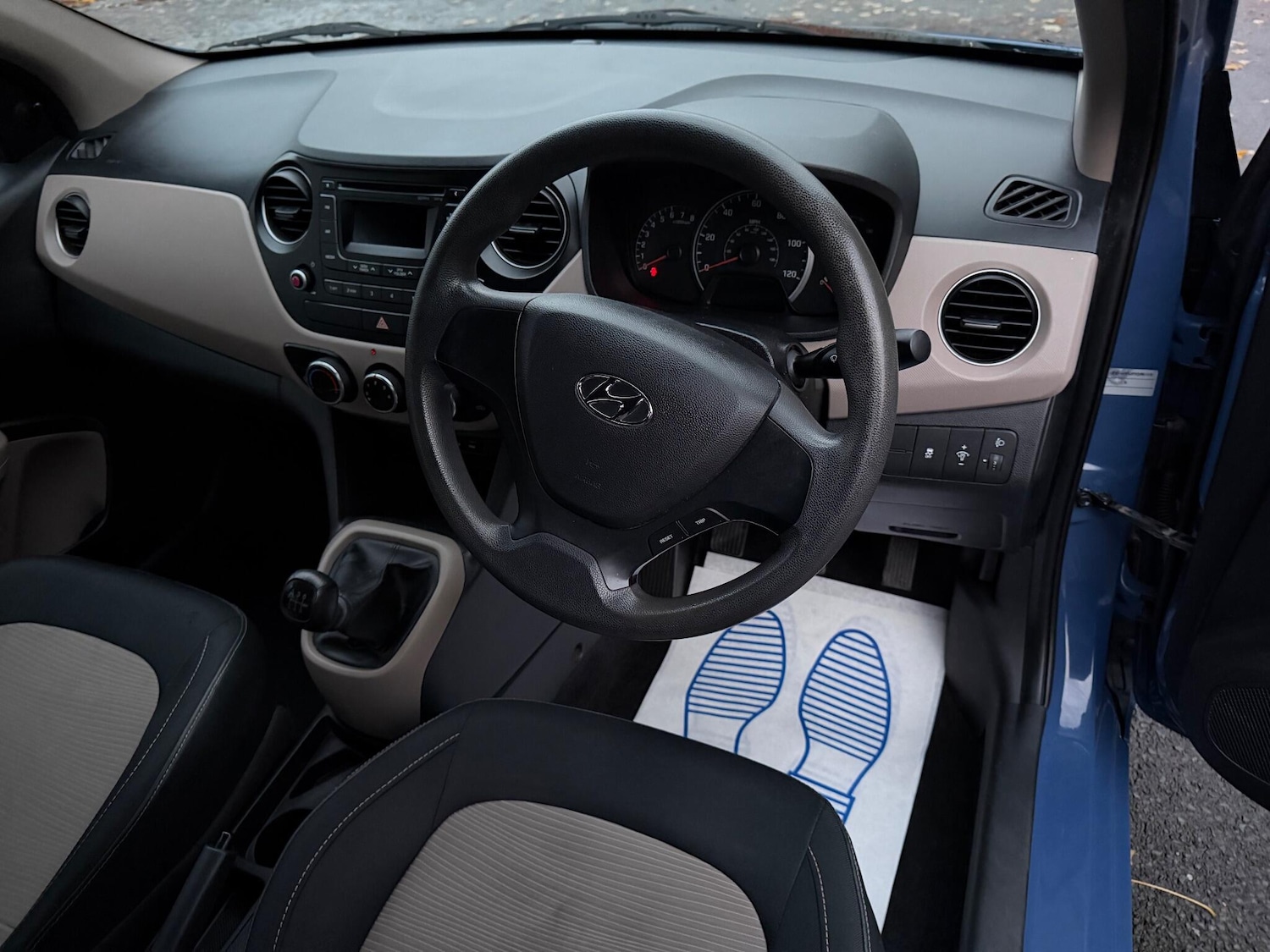 Used Hyundai i10 2014 for sale - 76441201: Photo 15