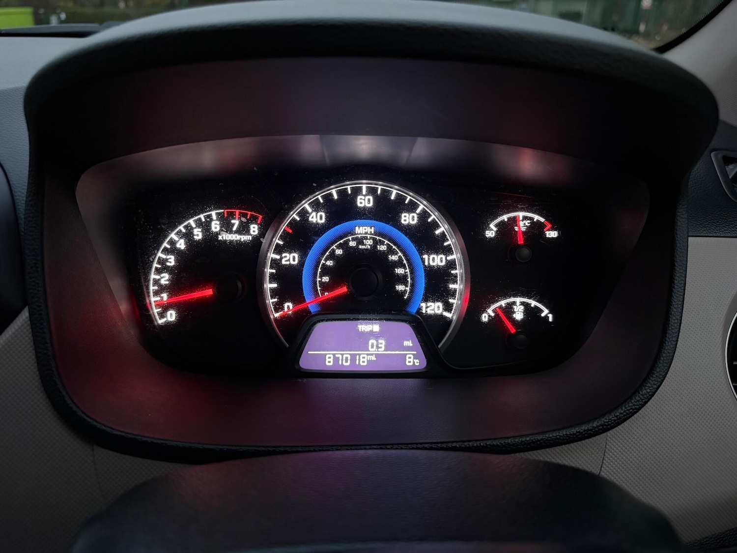 Used Hyundai i10 2014 for sale - 76441201: Photo 16