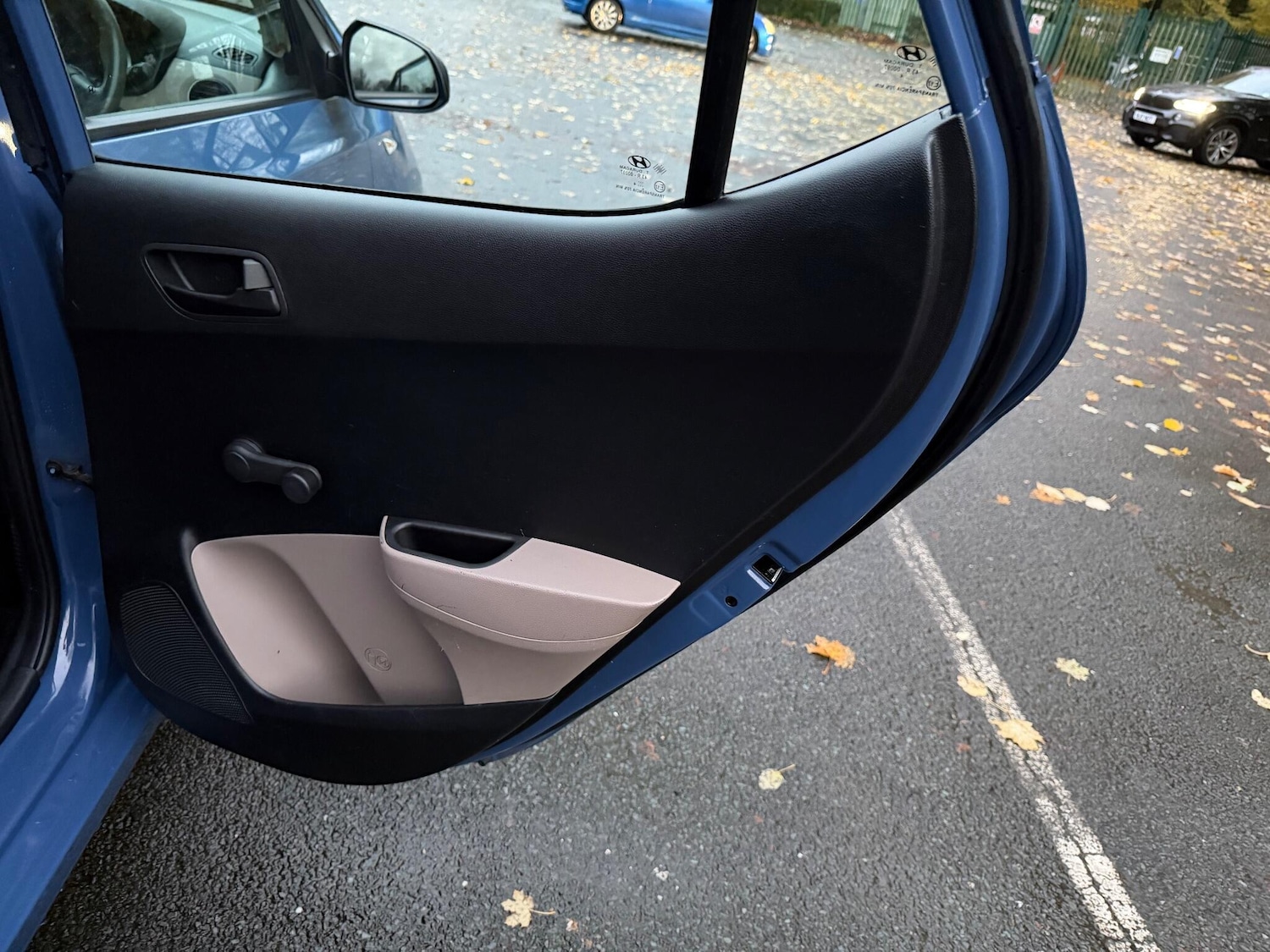 Used Hyundai i10 2014 for sale - 76441201: Photo 24