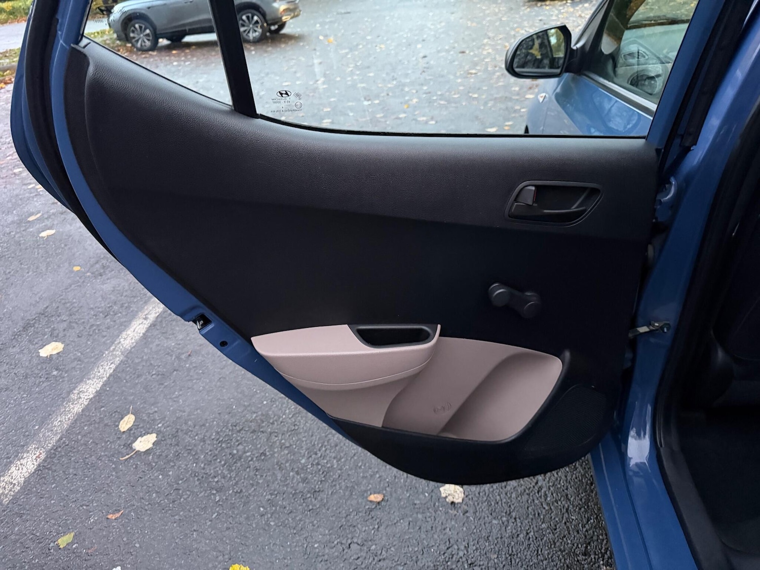 Used Hyundai i10 2014 for sale - 76441201: Photo 26