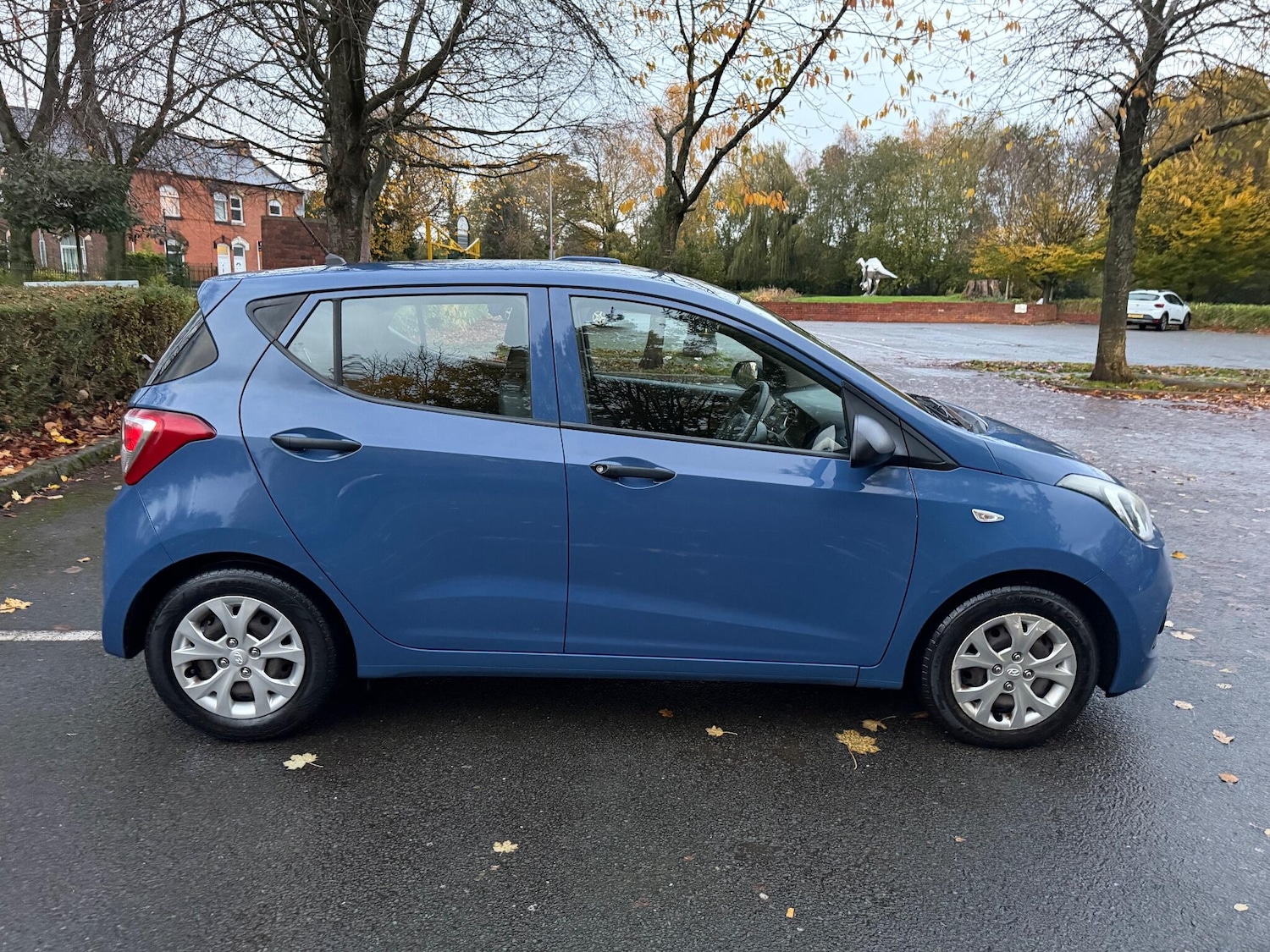 Used Hyundai i10 2014 for sale - 76441201: Photo 8