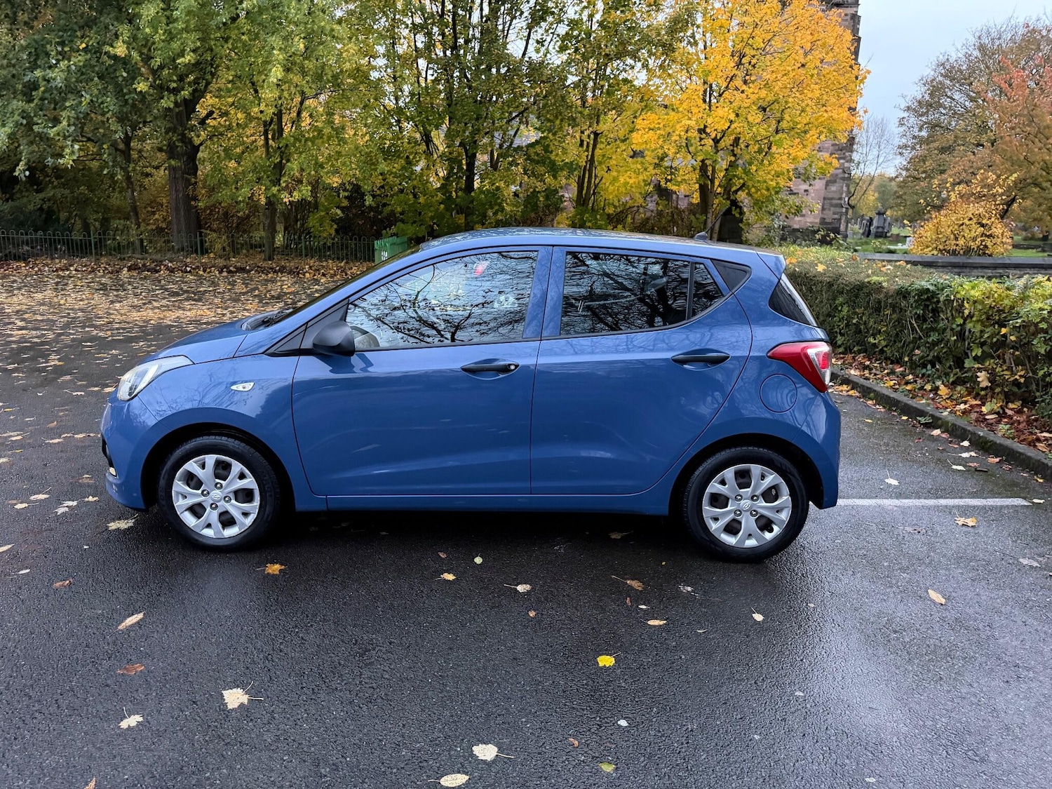 Used Hyundai i10 2014 for sale - 76441201: Photo 9