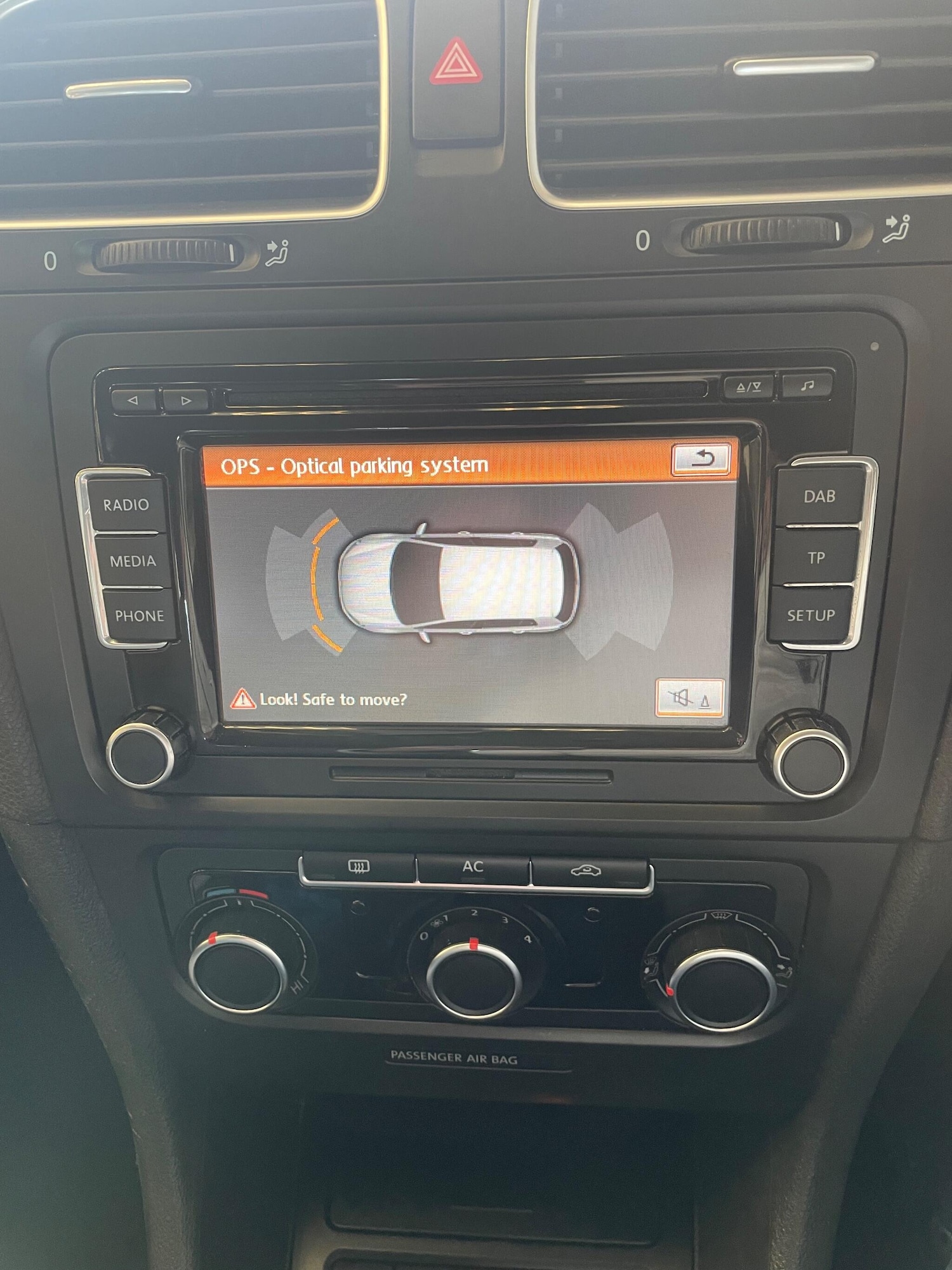 Used Volkswagen Golf 2012 for sale - 76658133: Photo 25