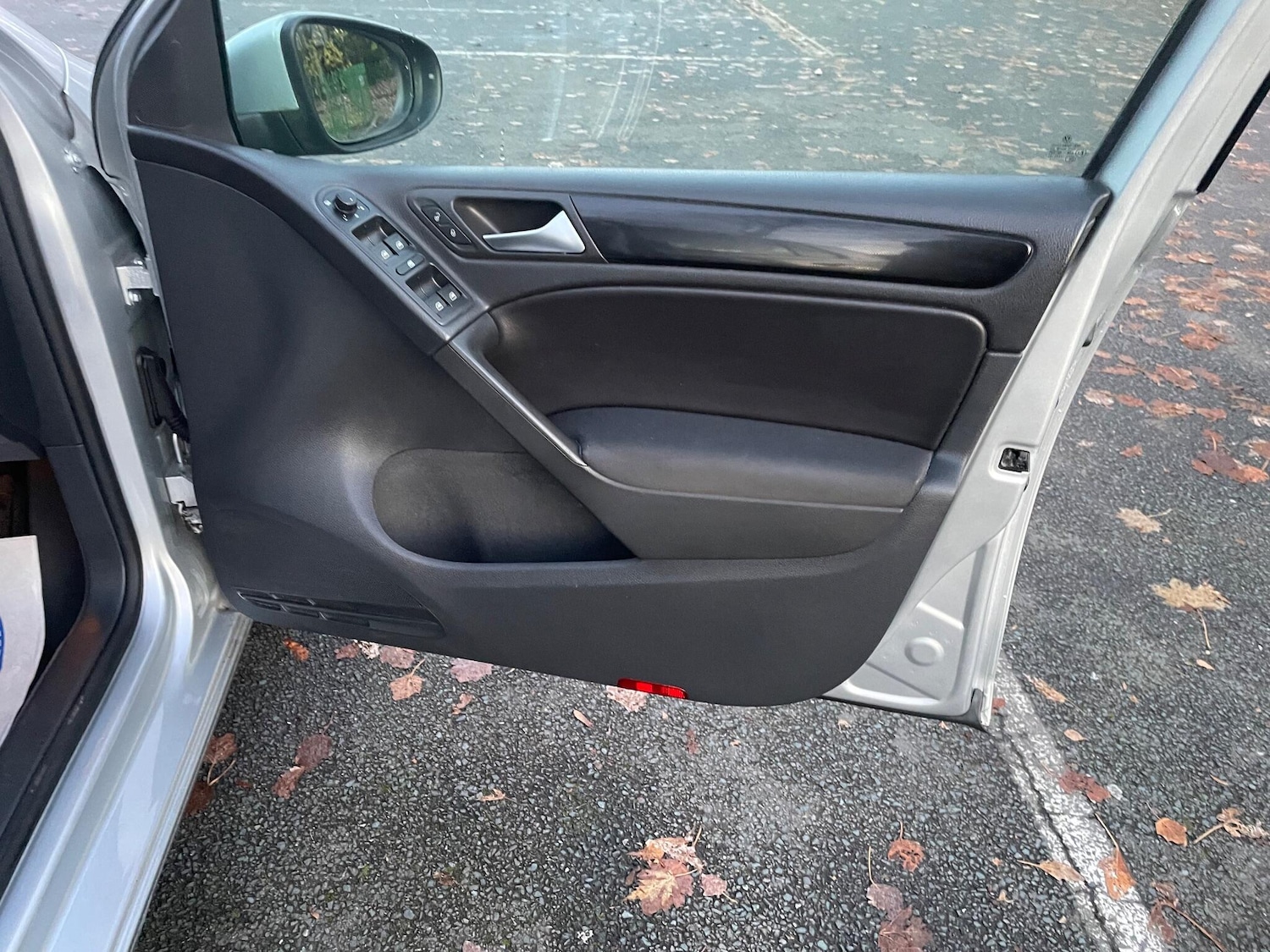 Used Volkswagen Golf 2012 for sale - 76658133: Photo 28