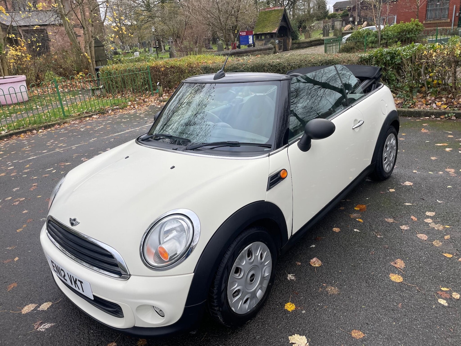Used MINI Convertible 2012 for sale - 76671236: Photo 1