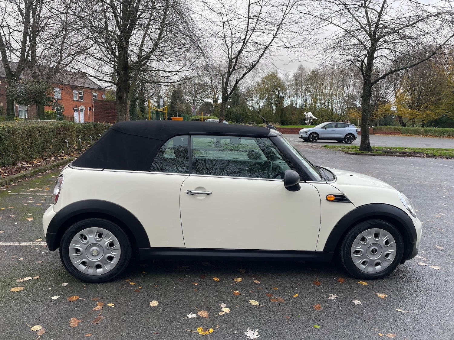 Used MINI Convertible 2012 for sale - 76671236: Photo 13