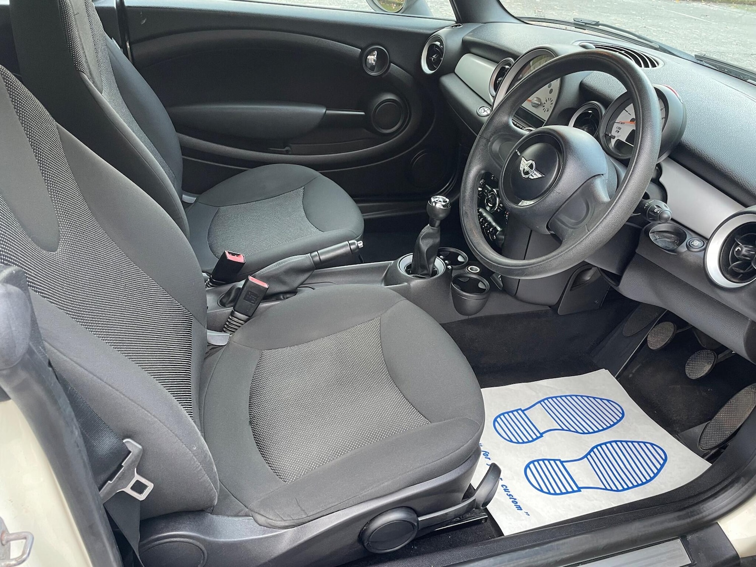 Used MINI Convertible 2012 for sale - 76671236: Photo 19