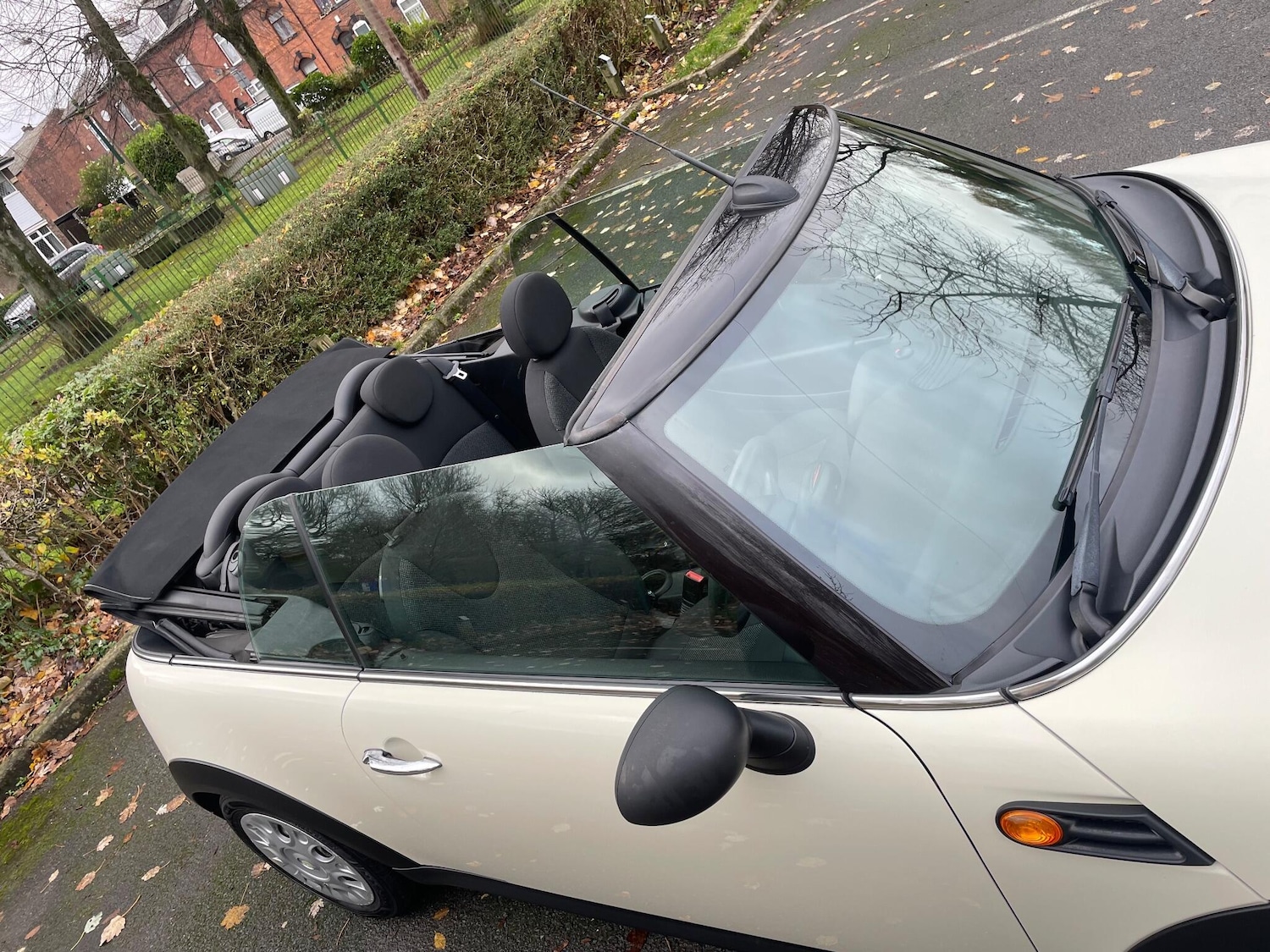 Used MINI Convertible 2012 for sale - 76671236: Photo 5