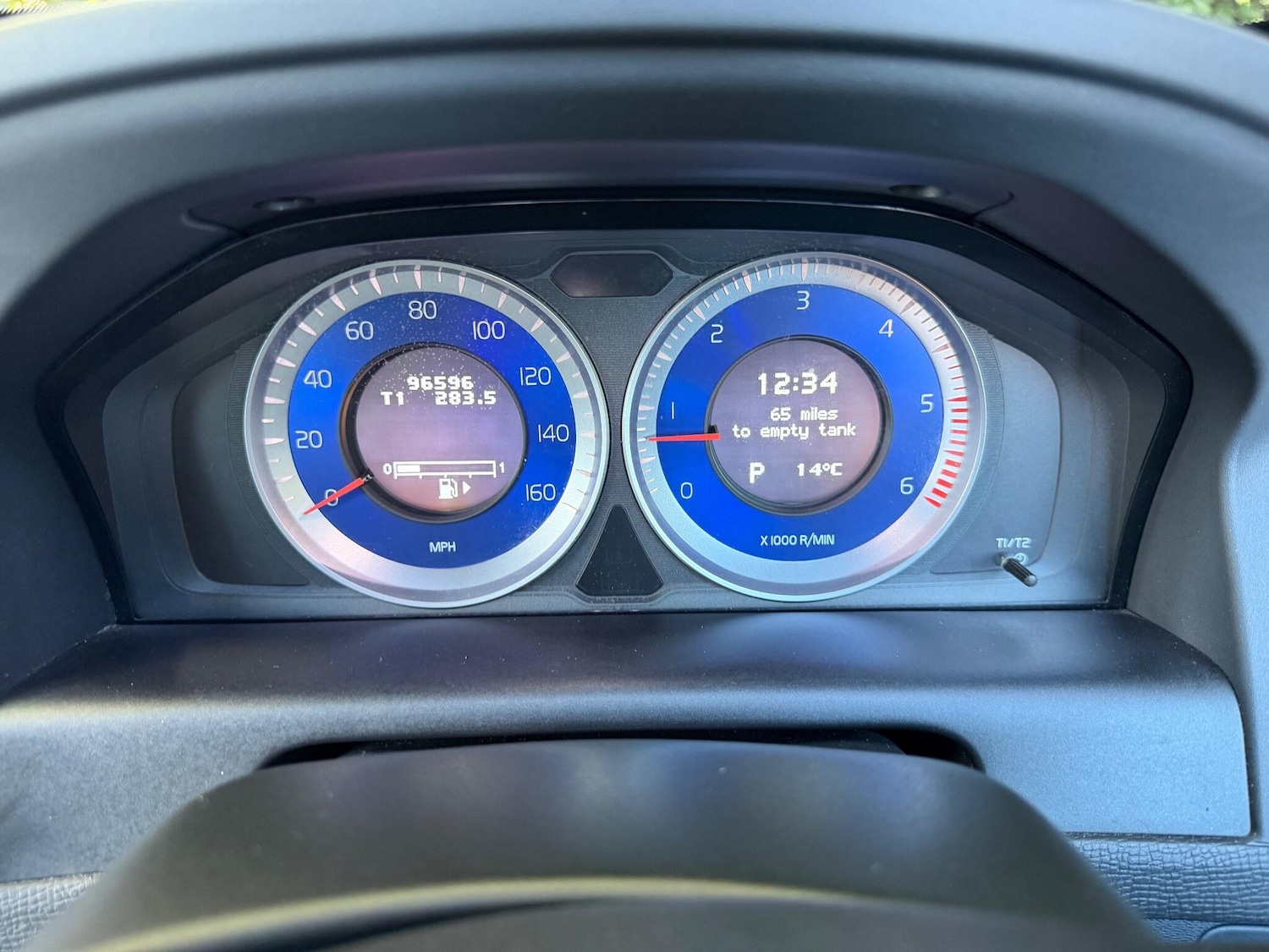 Used Volvo XC60 for sale - 76527773: Photo 26