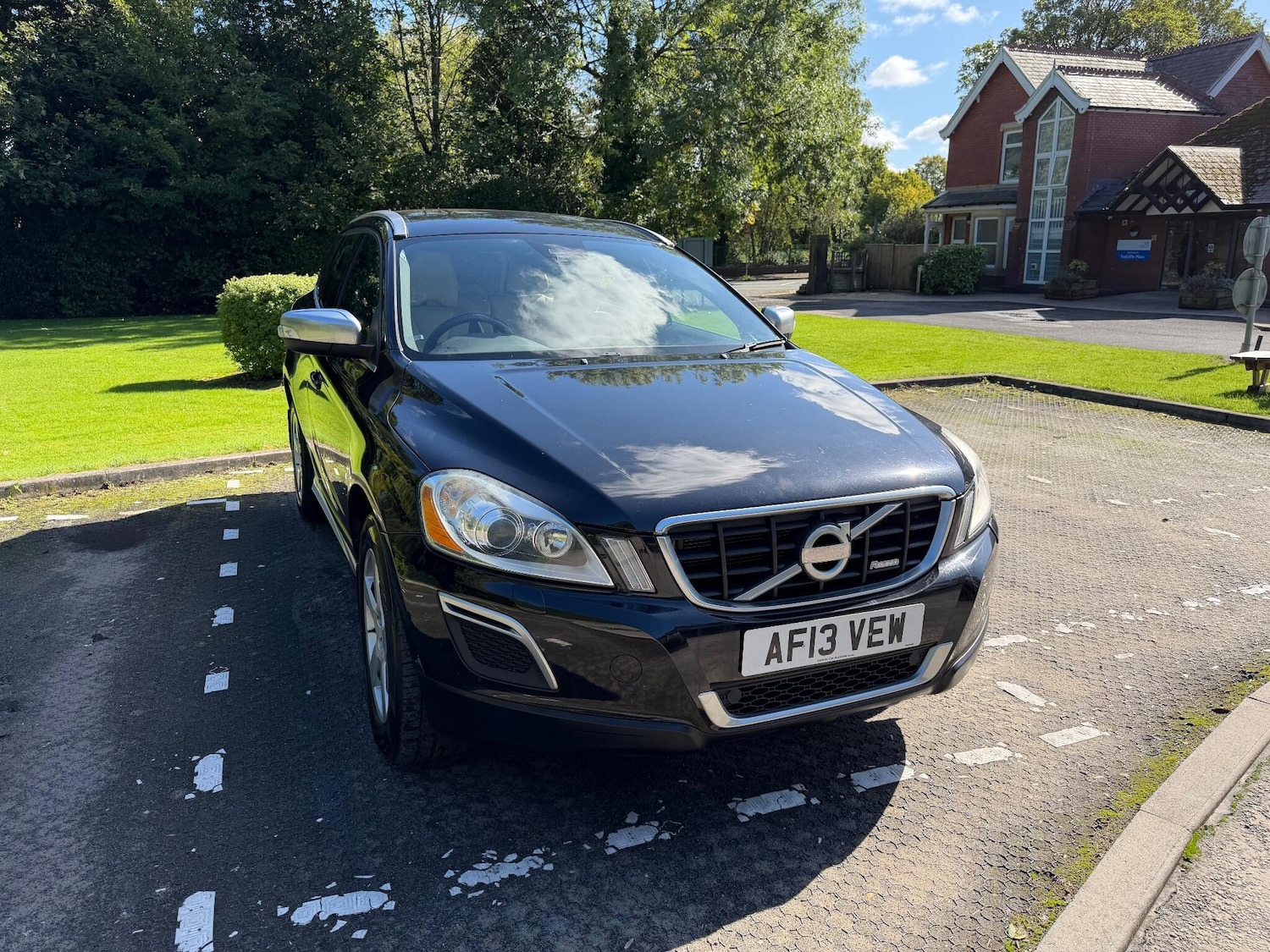Used Volvo XC60 for sale - 76527773: Photo 3
