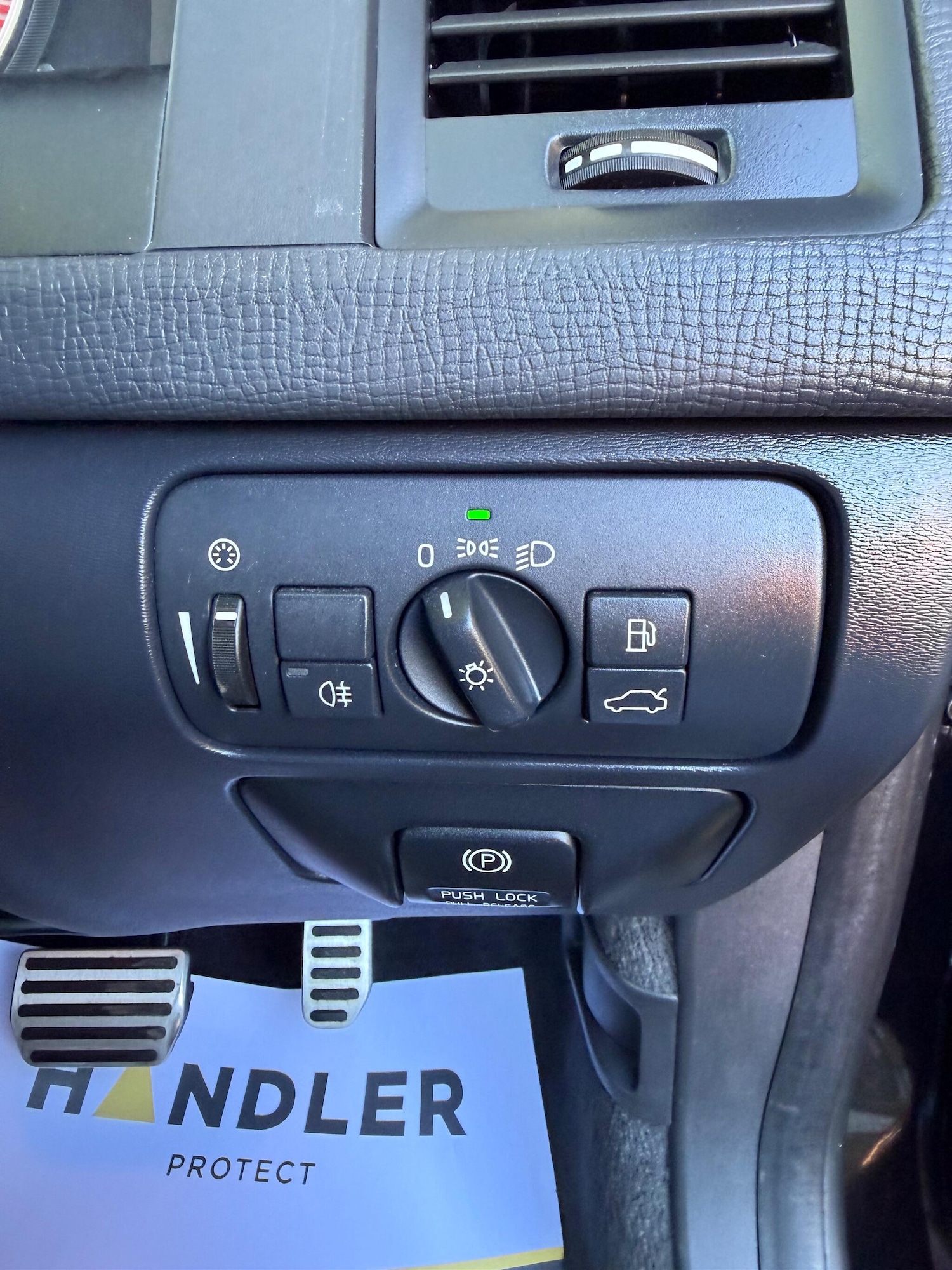 Used Volvo XC60 for sale - 76527773: Photo 35