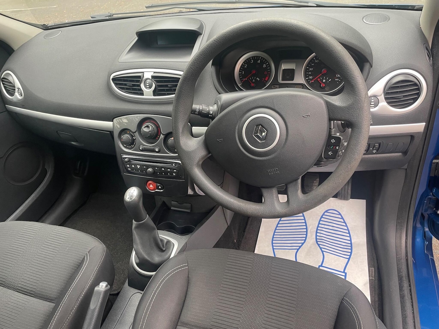 Used Renault Clio 2011 for sale - 76513122: Photo 12