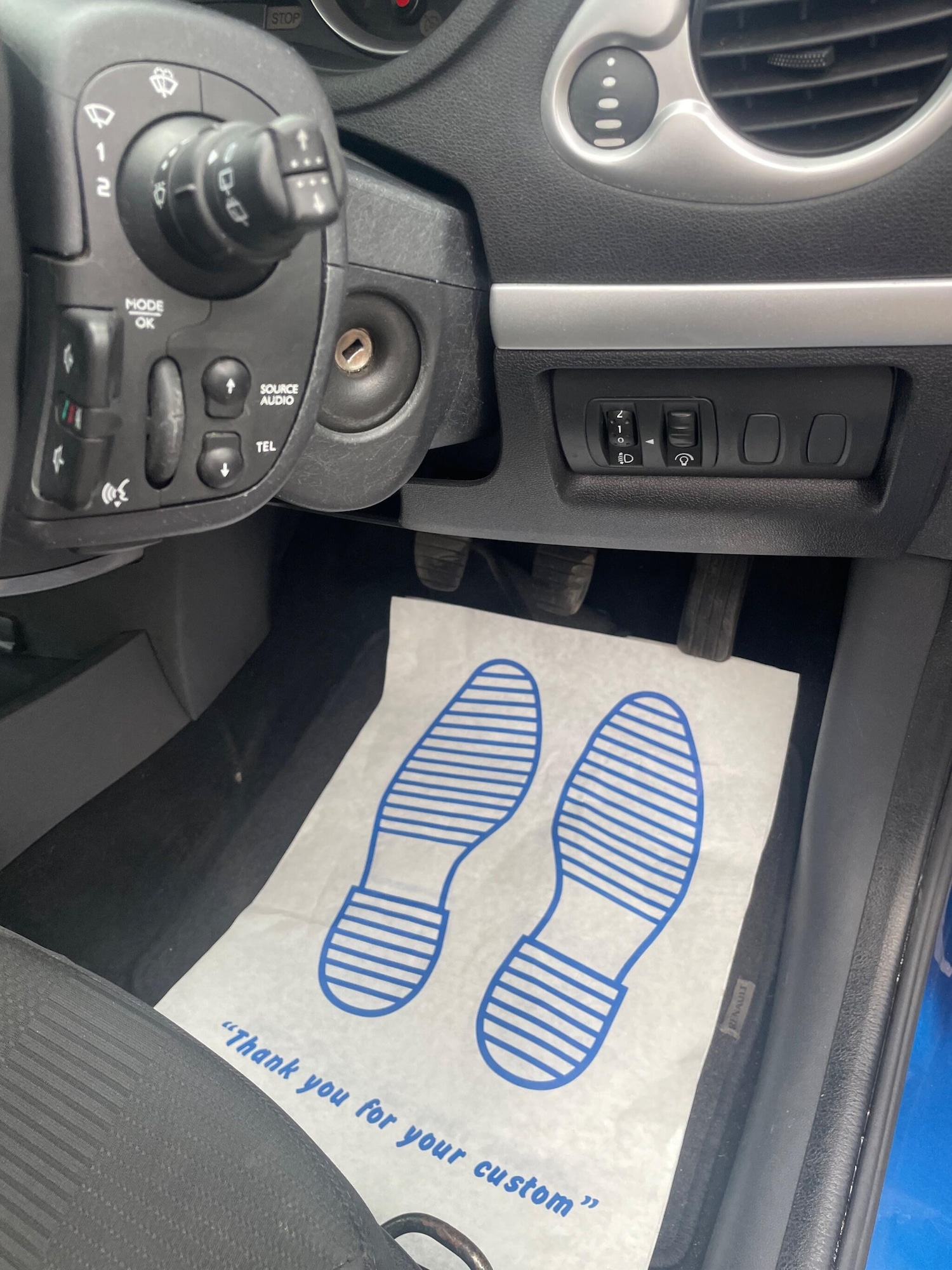 Used Renault Clio 2011 for sale - 76513122: Photo 14