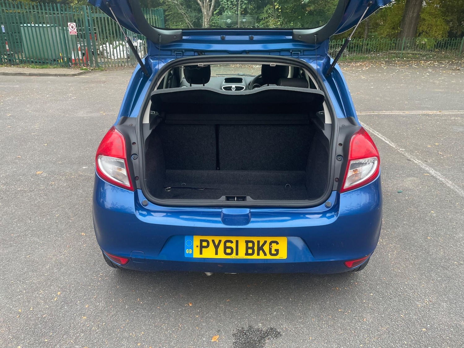 Used Renault Clio 2011 for sale - 76513122: Photo 21