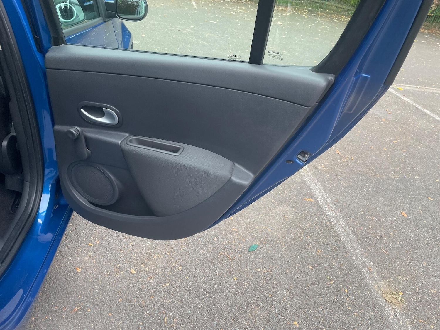 Used Renault Clio 2011 for sale - 76513122: Photo 23