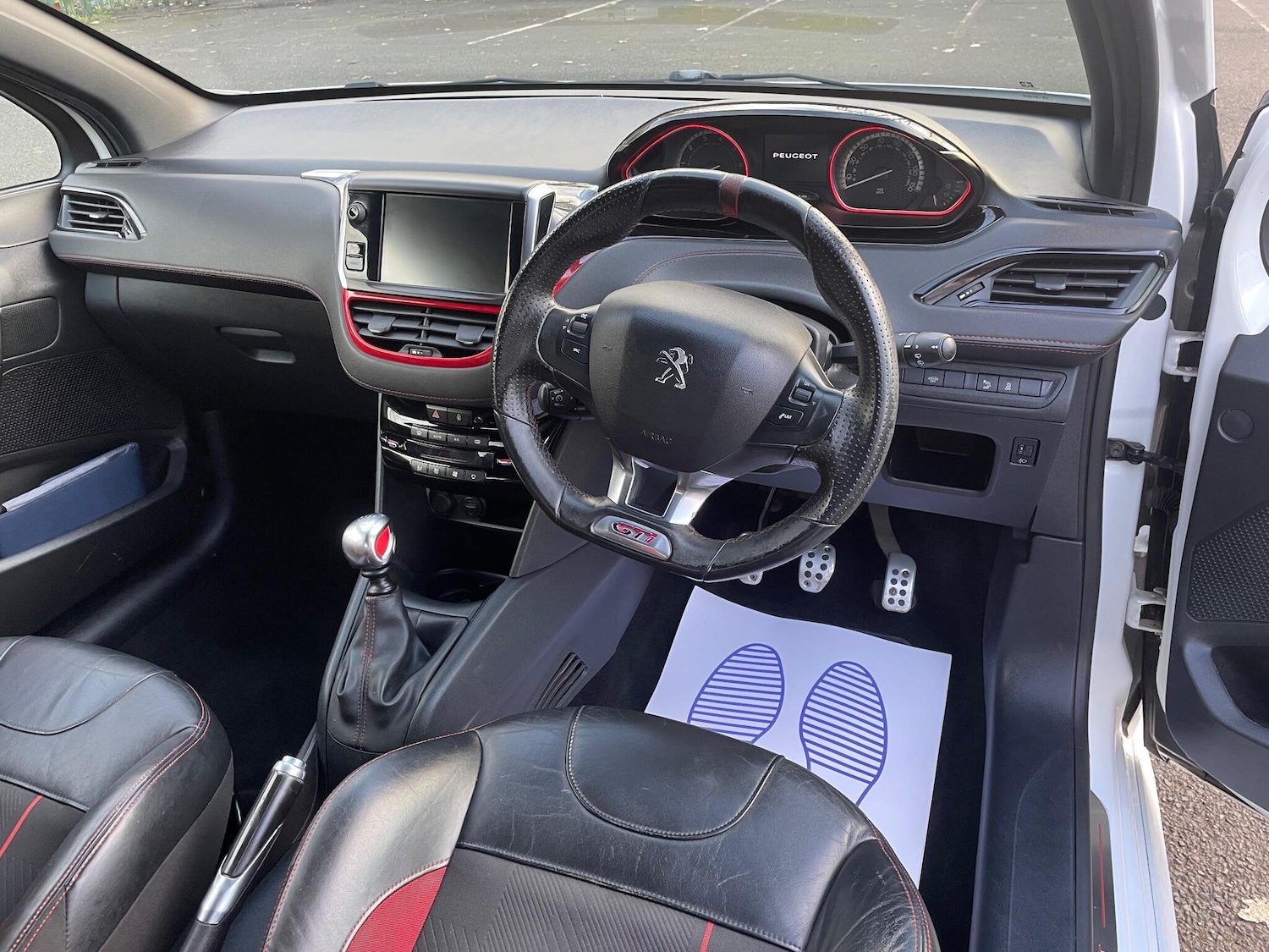 Used Peugeot 208 2013 for sale - 76802163: Photo 16