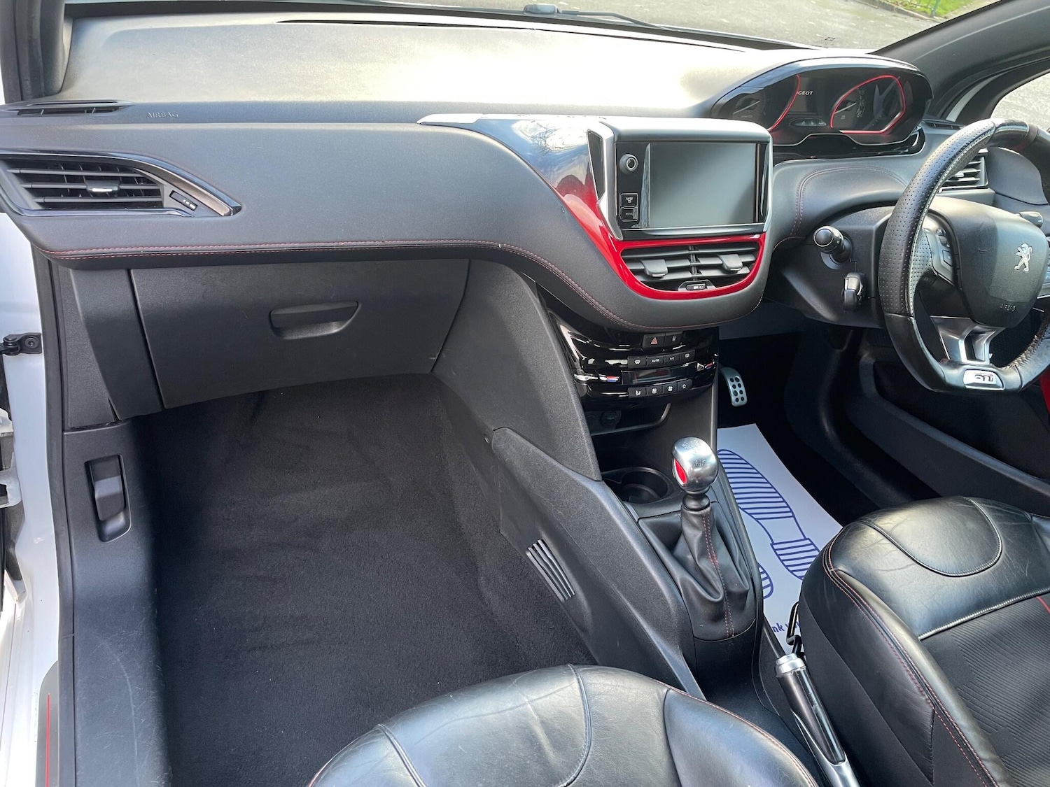 Used Peugeot 208 2013 for sale - 76802163: Photo 19