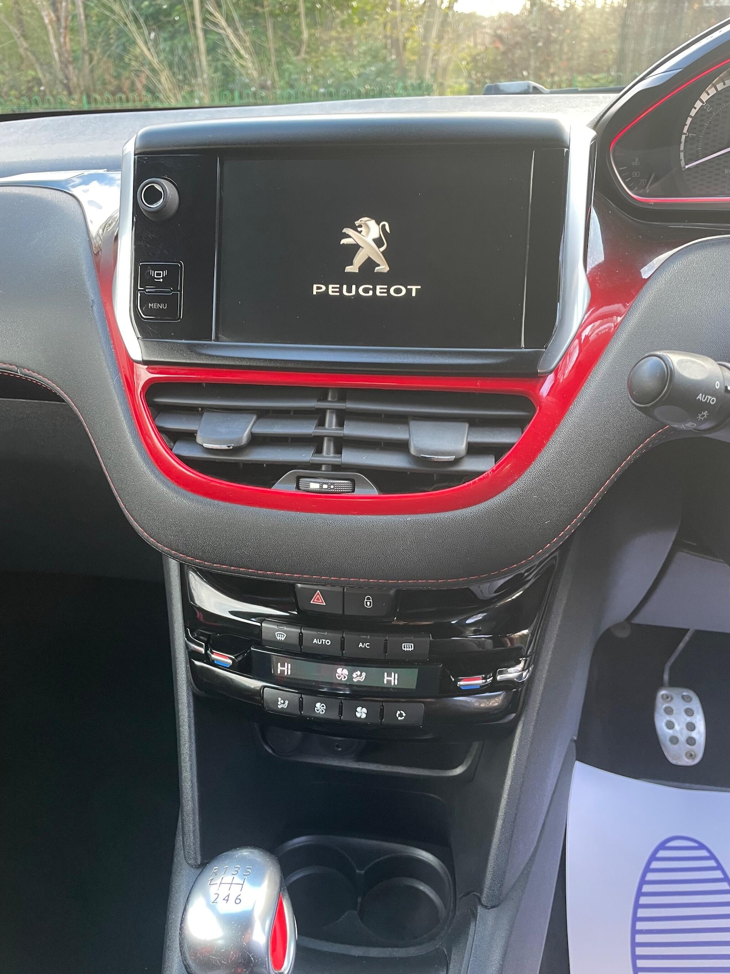 Used Peugeot 208 2013 for sale - 76802163: Photo 21