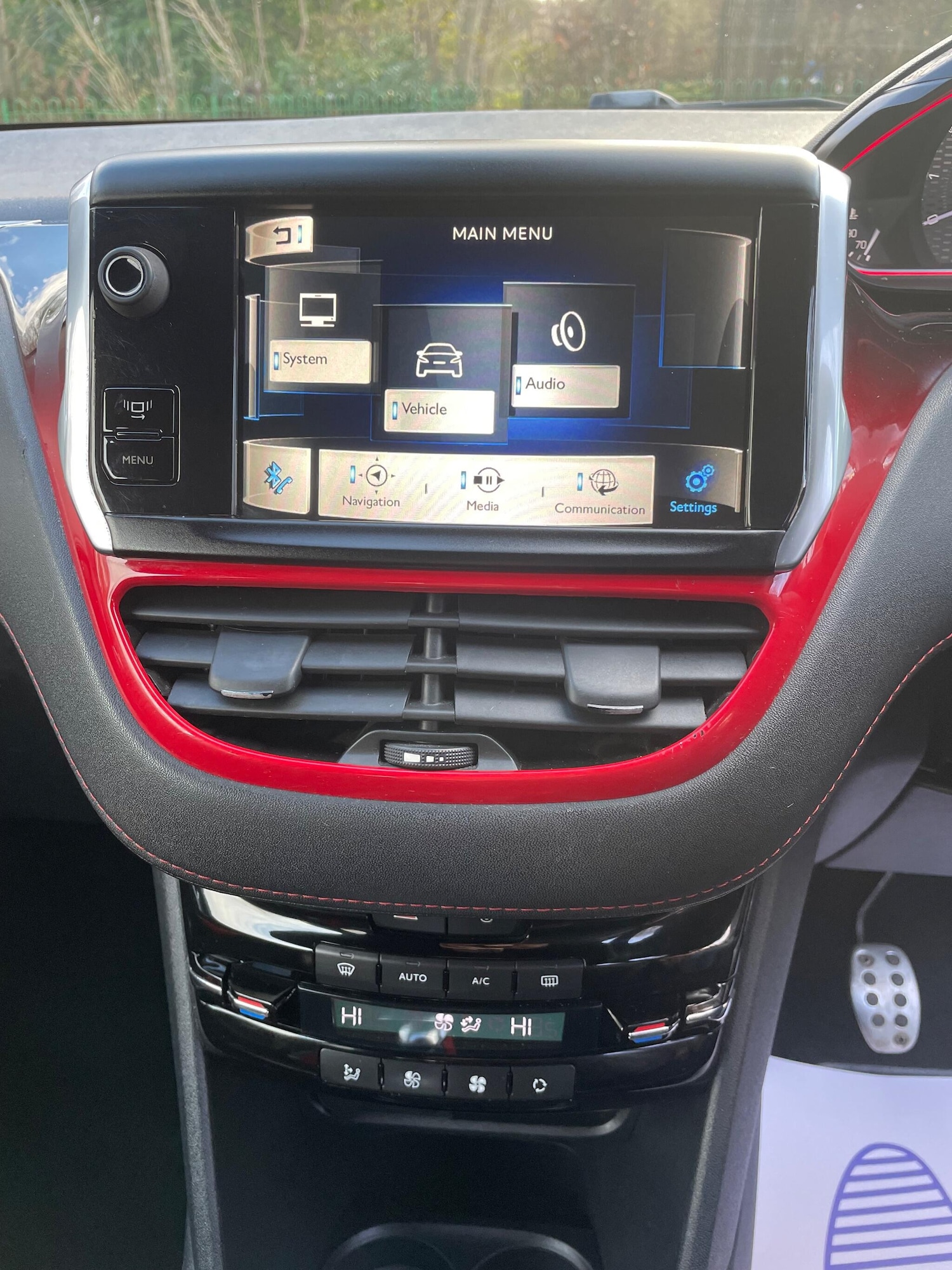 Used Peugeot 208 2013 for sale - 76802163: Photo 23