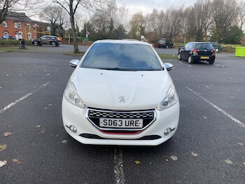 Used Peugeot 208 2013 for sale - 76802163: Photo