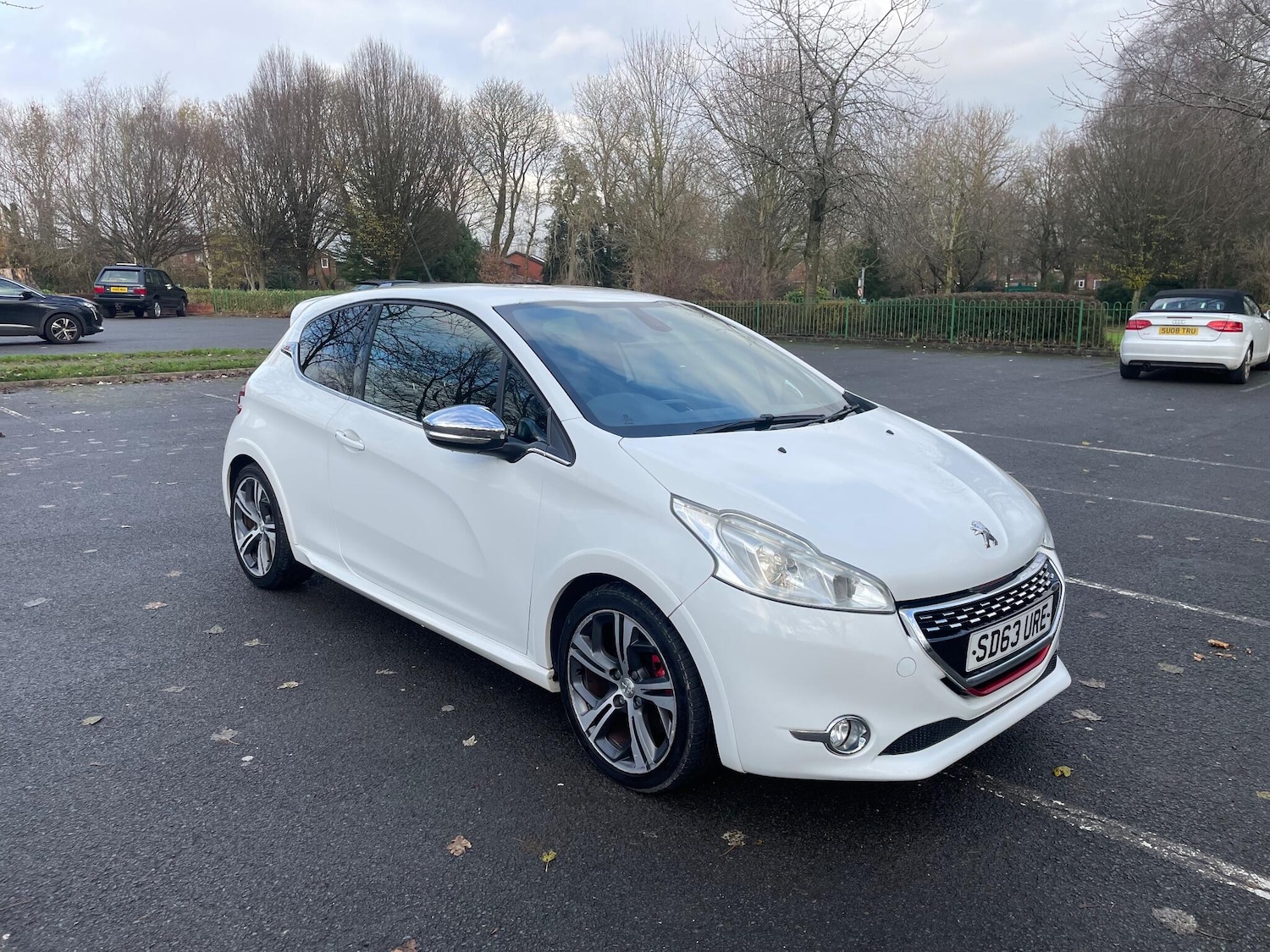 Used Peugeot 208 2013 for sale - 76802163: Photo 8