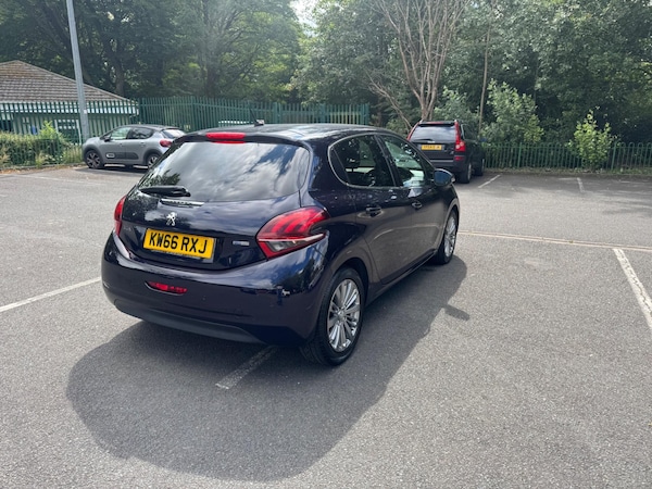 Used Peugeot 208 2016 for sale - 76251128: Photo 4