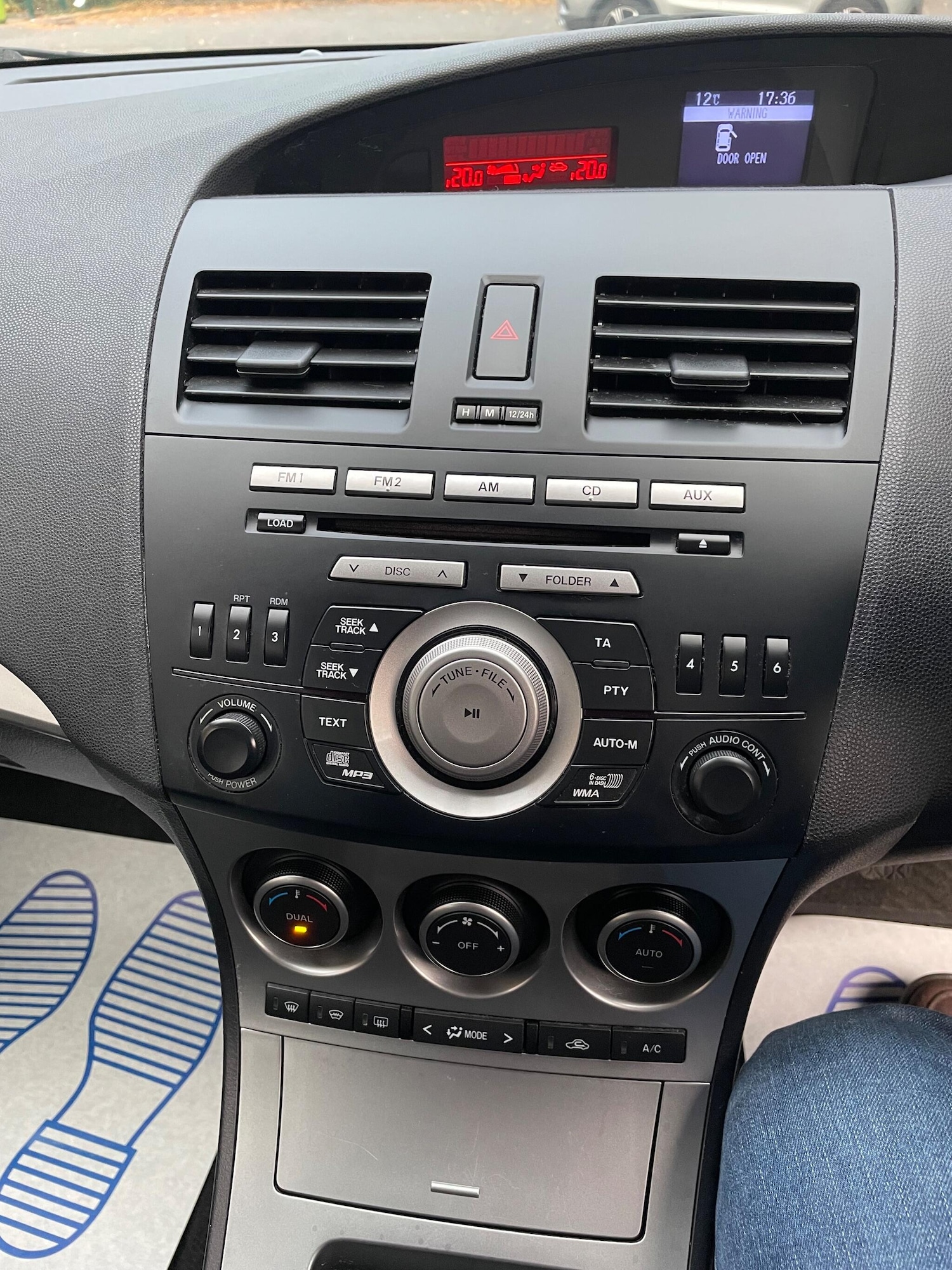 Used Mazda Mazda3 2010 for sale - 76283058: Photo 15