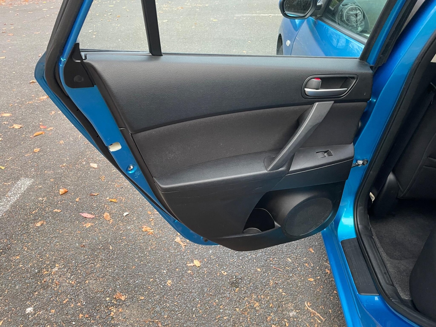 Used Mazda Mazda3 2010 for sale - 76283058: Photo 23
