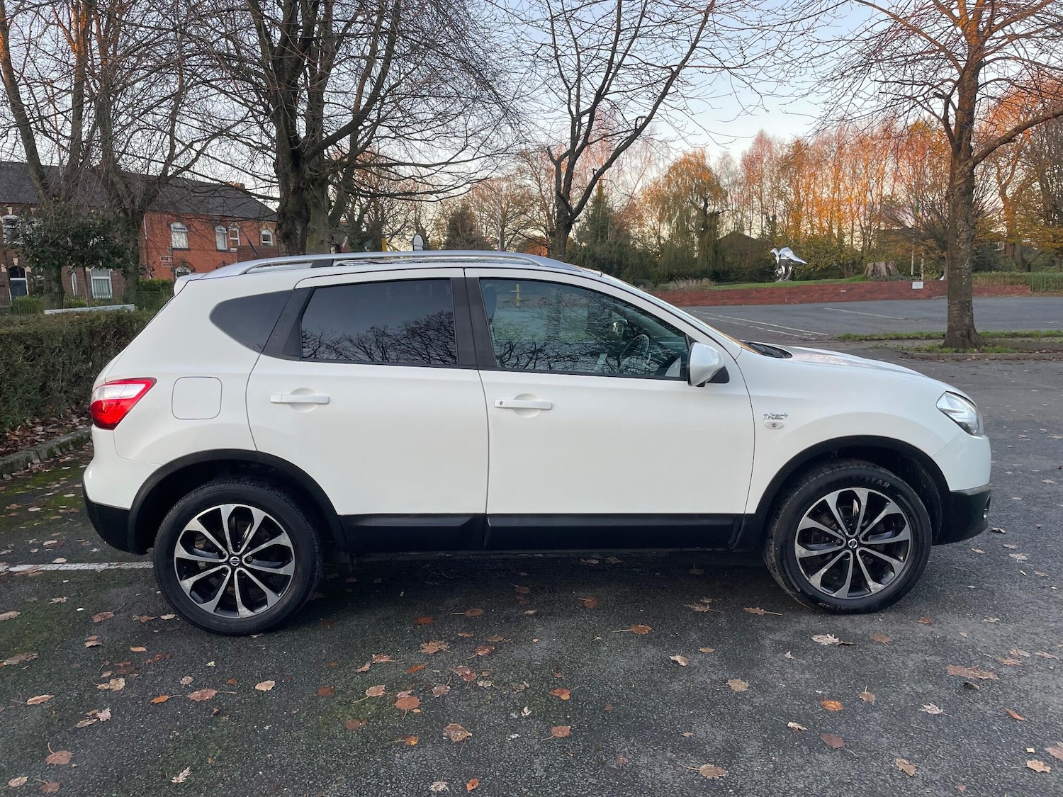 Used Nissan Qashqai 2012 for sale - 76644778: Photo 8