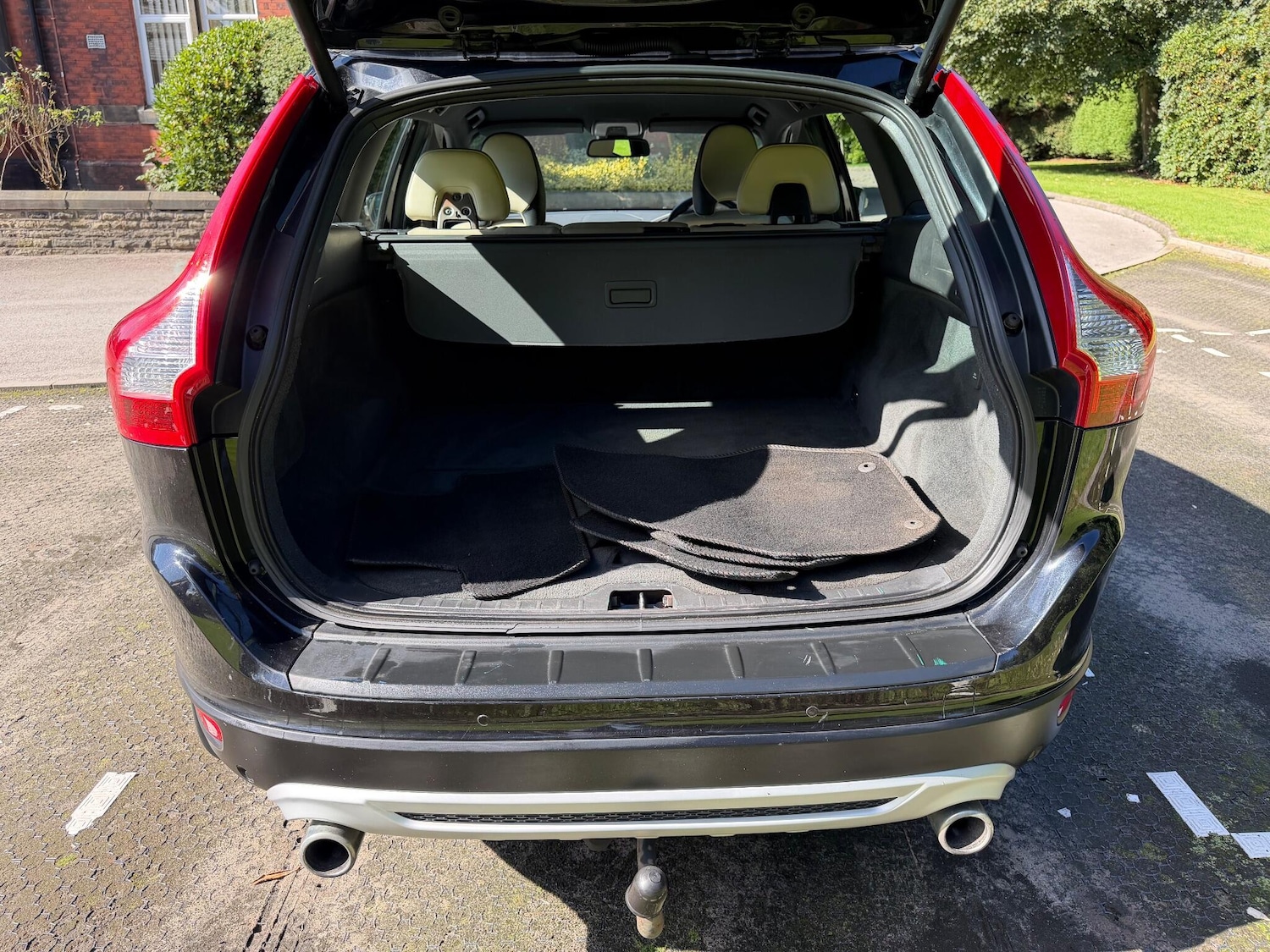 Used Volvo XC60 2013 for sale - 76644703: Photo 12