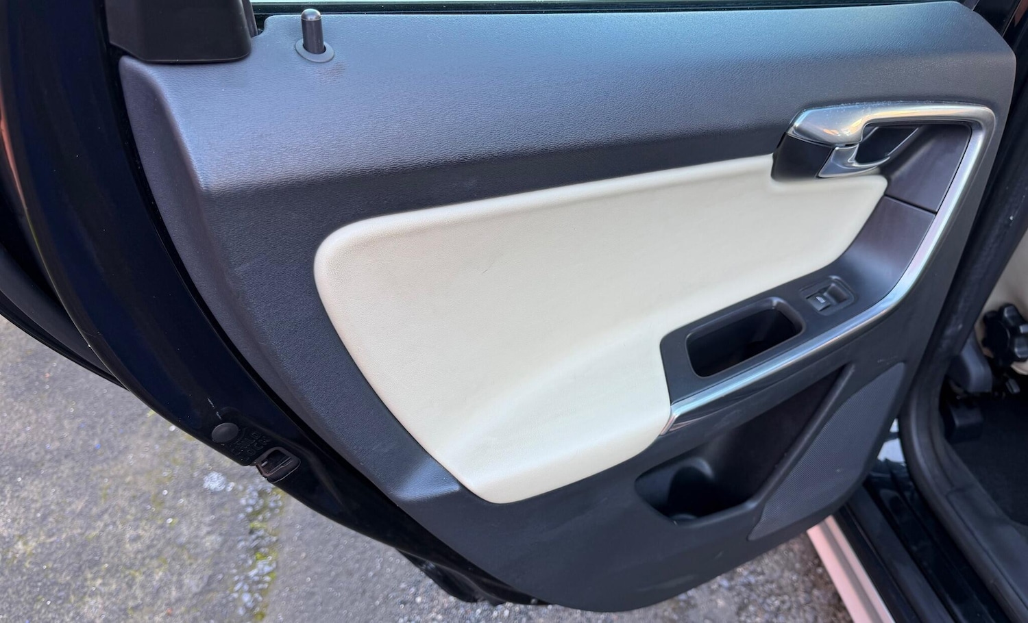 Used Volvo XC60 2013 for sale - 76644703: Photo 39