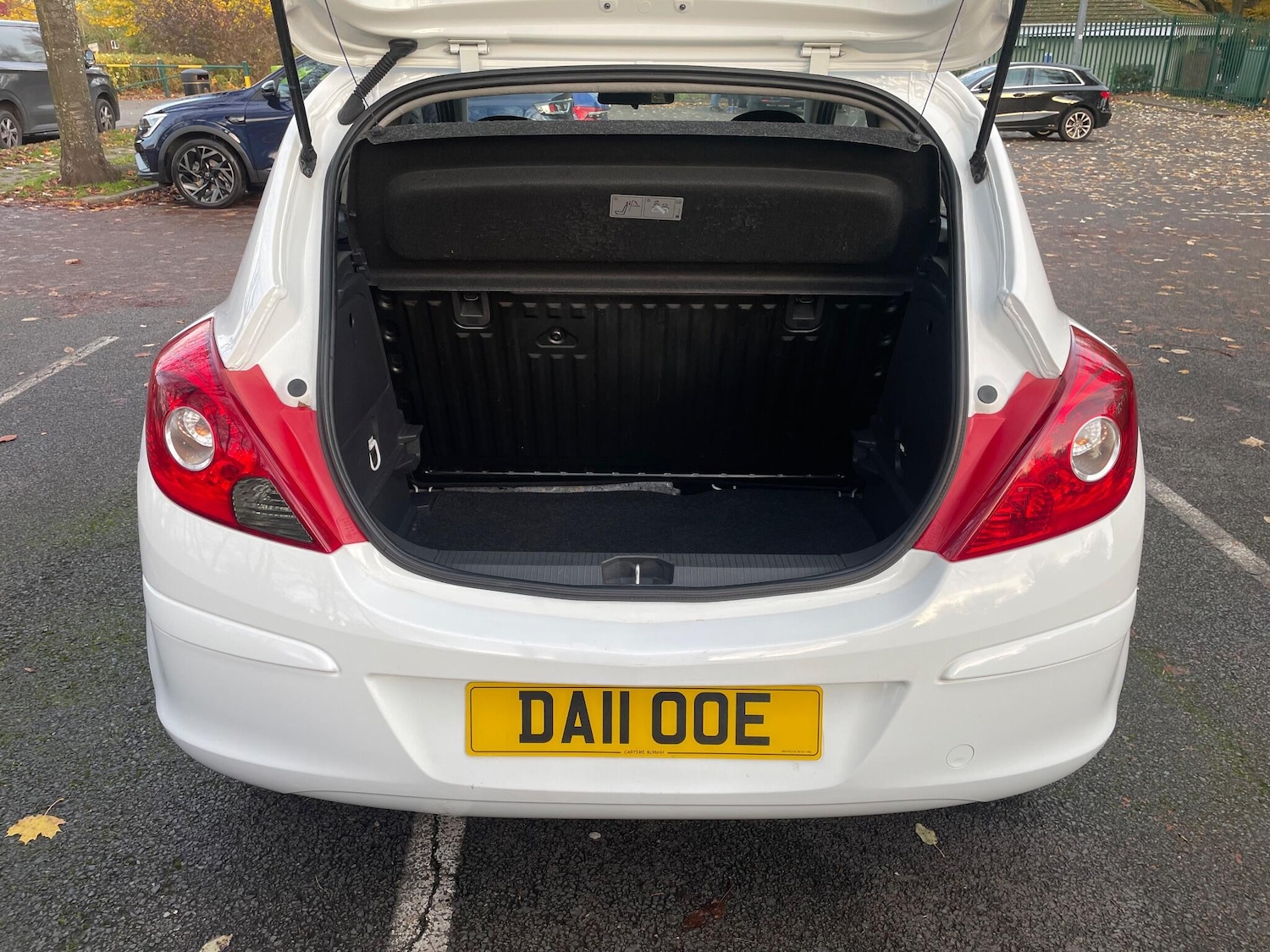 Used Vauxhall Corsa 2011 for sale - 76499127: Photo 12