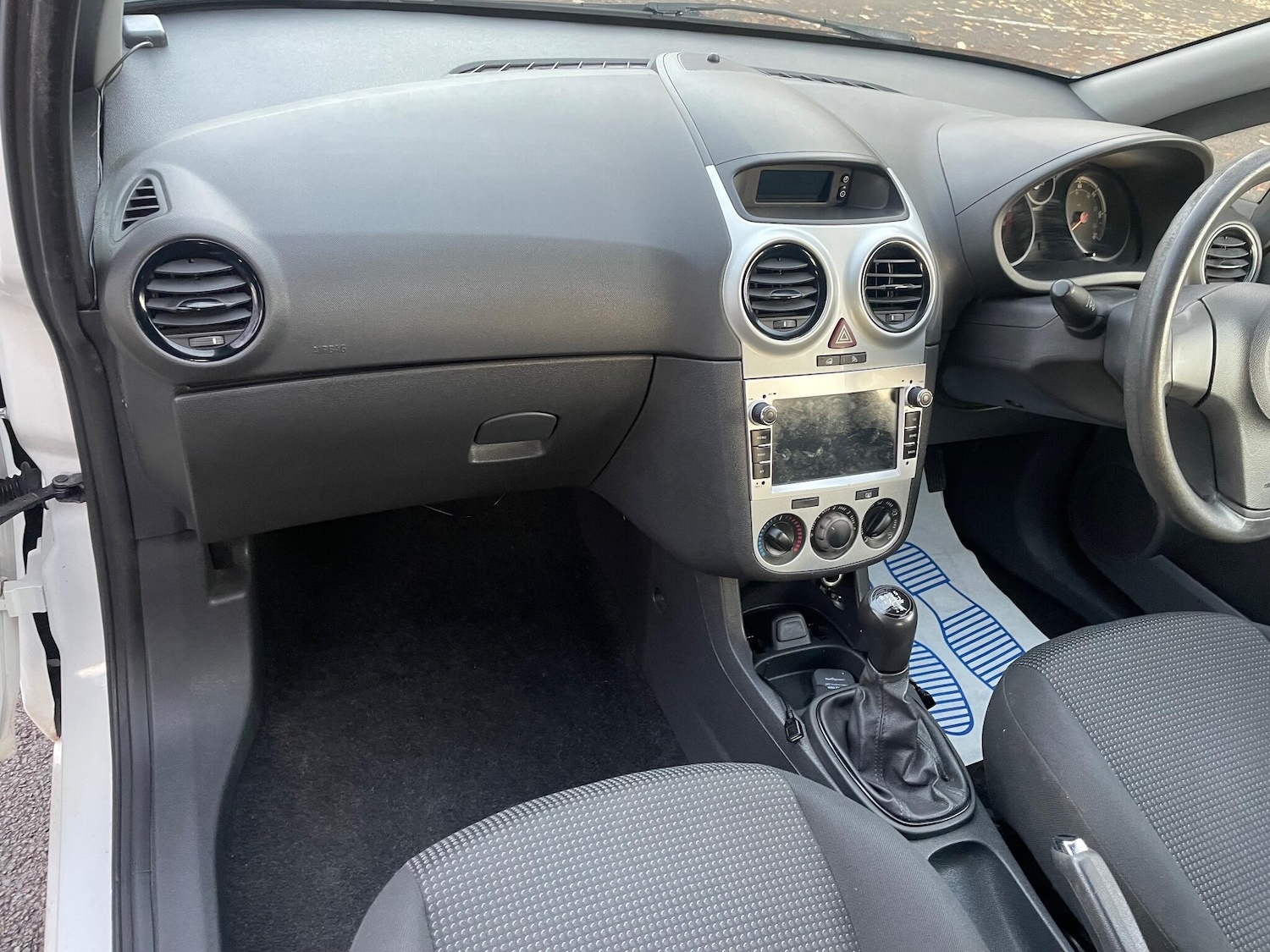 Used Vauxhall Corsa 2011 for sale - 76499127: Photo 16