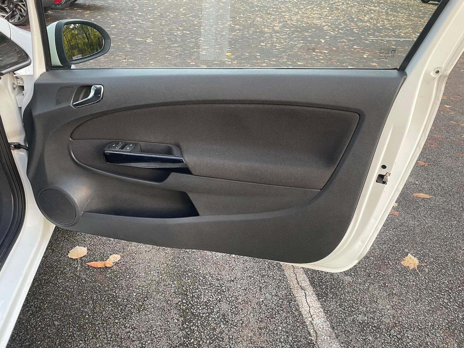 Used Vauxhall Corsa 2011 for sale - 76499127: Photo 21