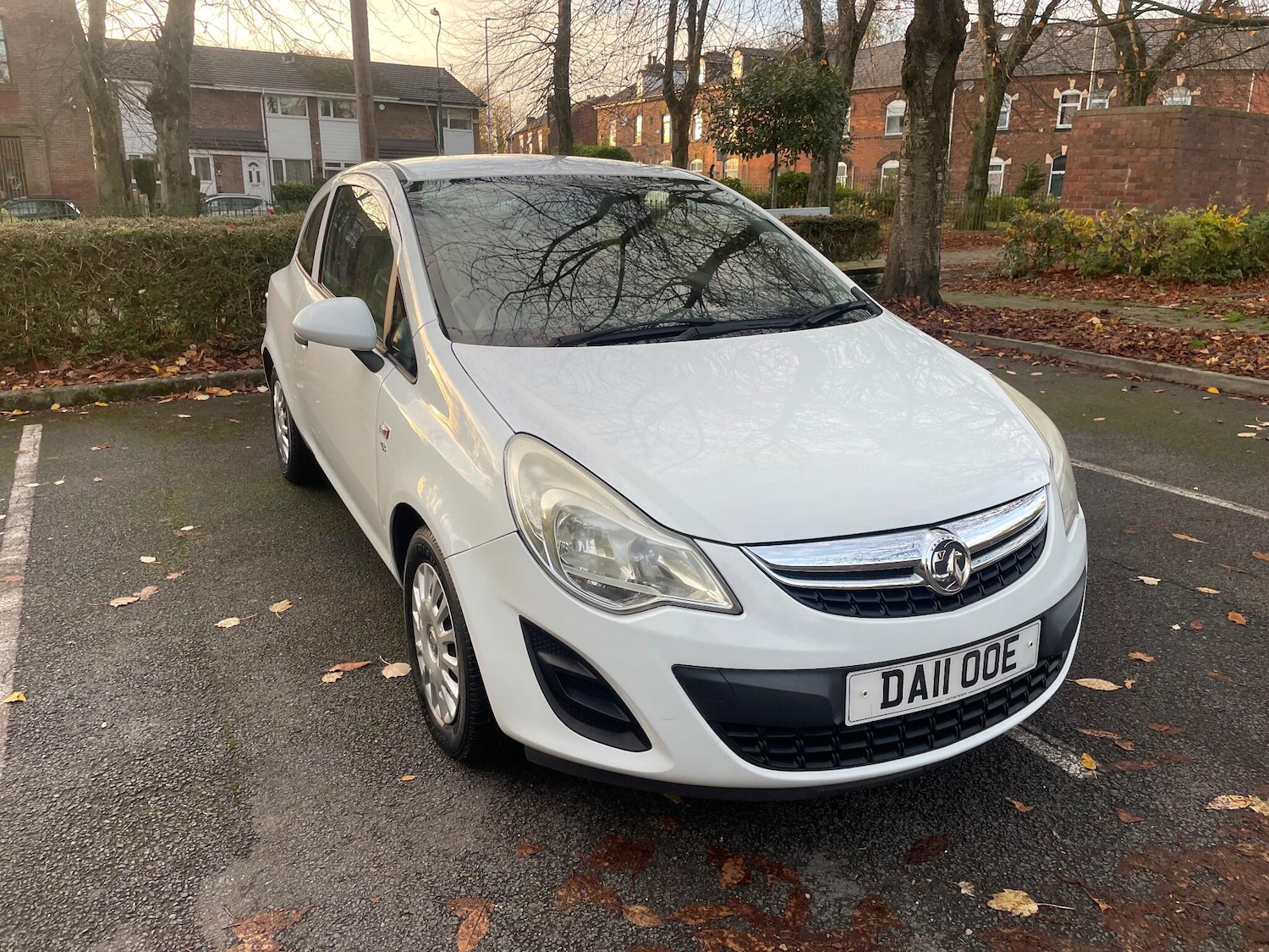 Used Vauxhall Corsa 2011 for sale - 76499127: Photo 3