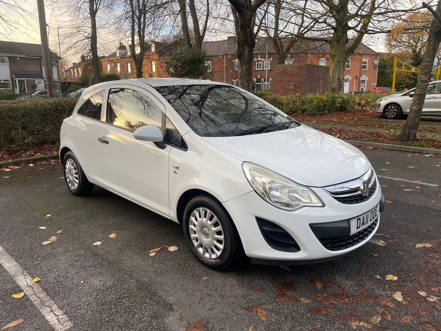 Used Vauxhall Corsa 2011 for sale - 76499127: Photo 7